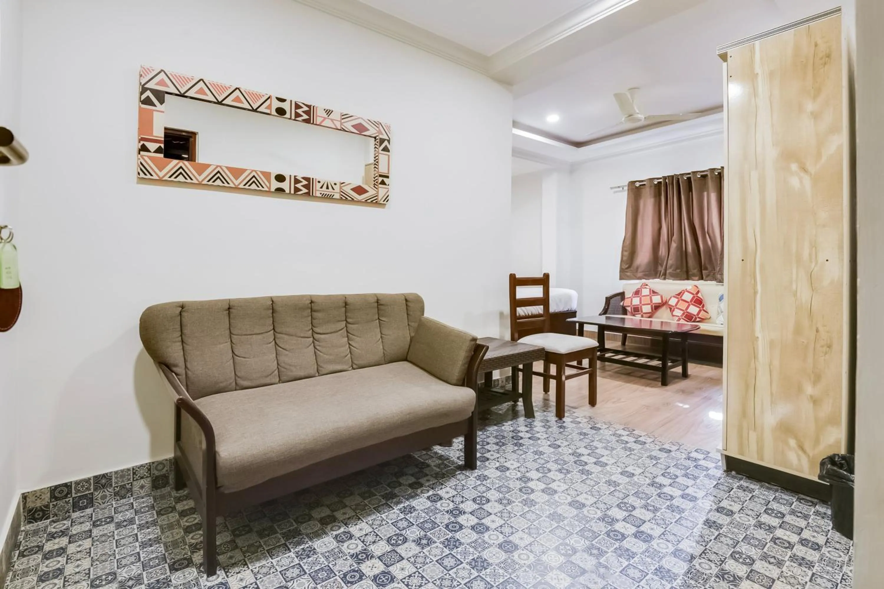 Bedroom in Super Hotel O Dabolim Near Goa International Airport