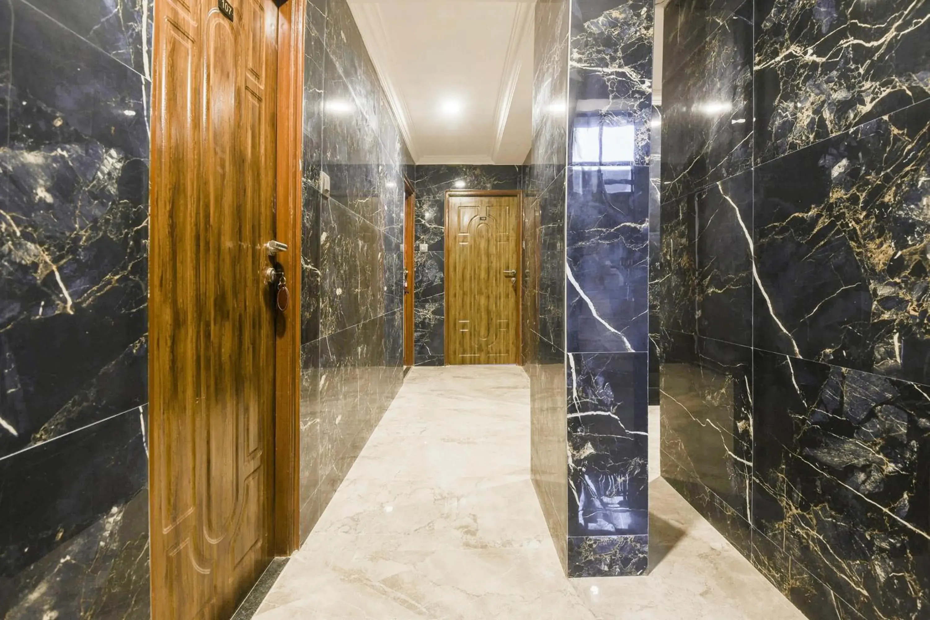 Lobby or reception in Super Hotel O Dabolim Near Goa International Airport Lobby or reception in Super Hotel O Dabolim Near Goa International Airport