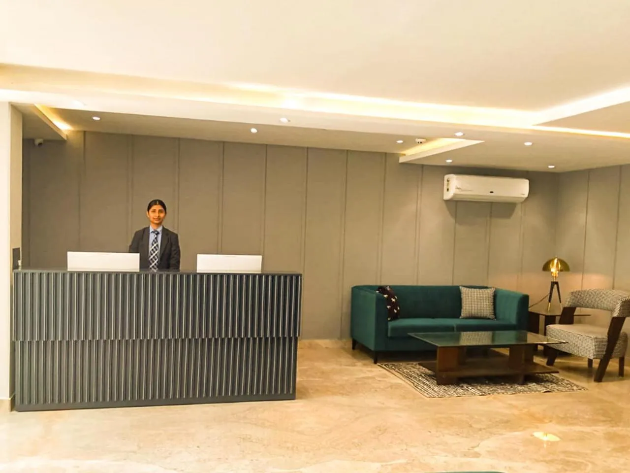 Lobby or reception in Ahuja Residency Mayfield Garden