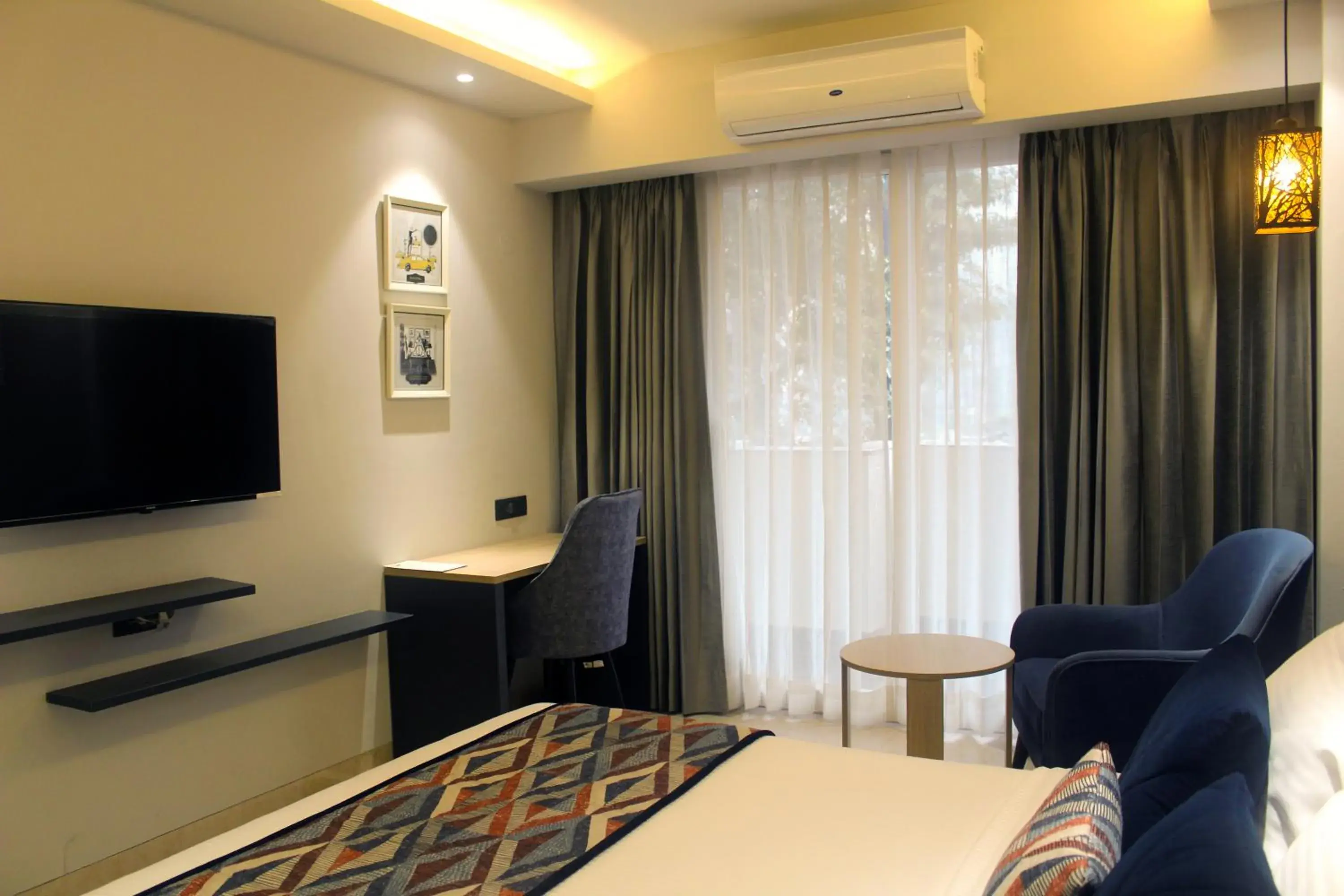 Bedroom in Ahuja Residency Mayfield Garden Bedroom in Ahuja Residency Mayfield Garden