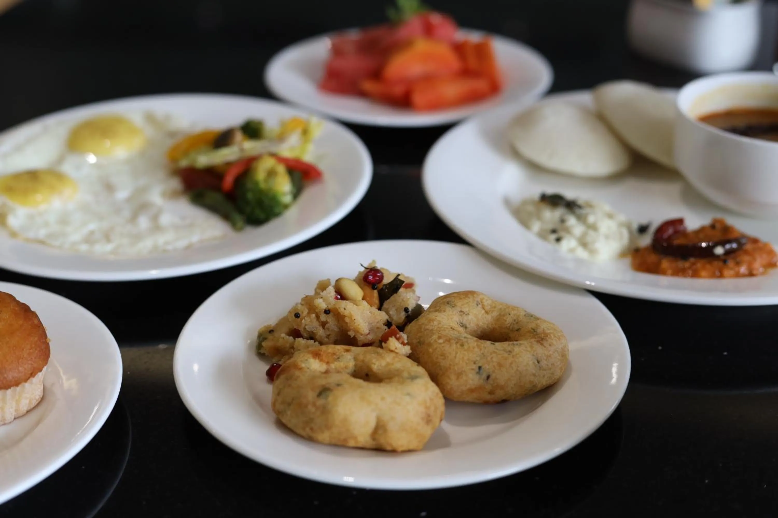 Food and drinks in Ahuja Residency Mayfield Garden