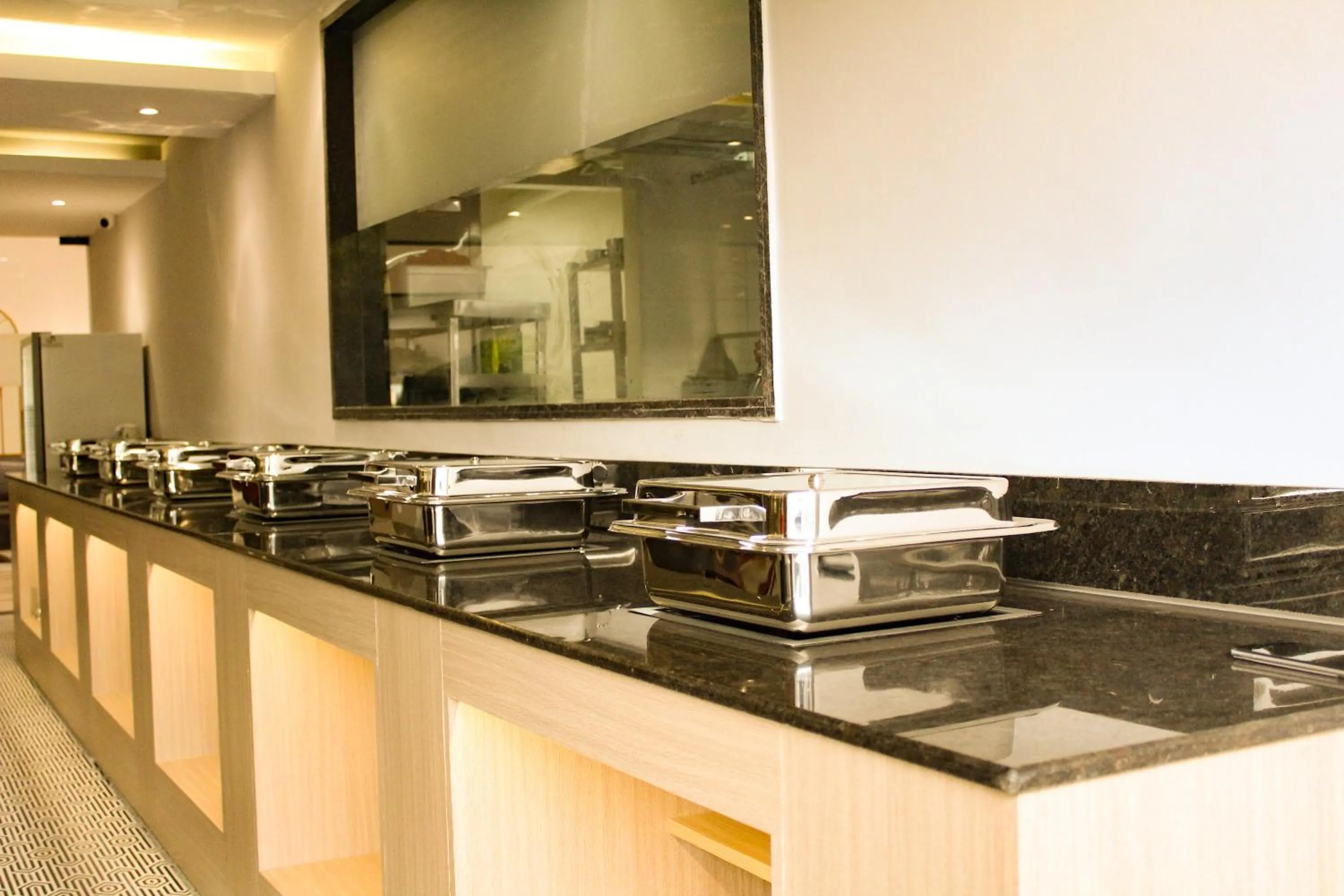 Banquet/Function facilities in Ahuja Residency Mayfield Garden