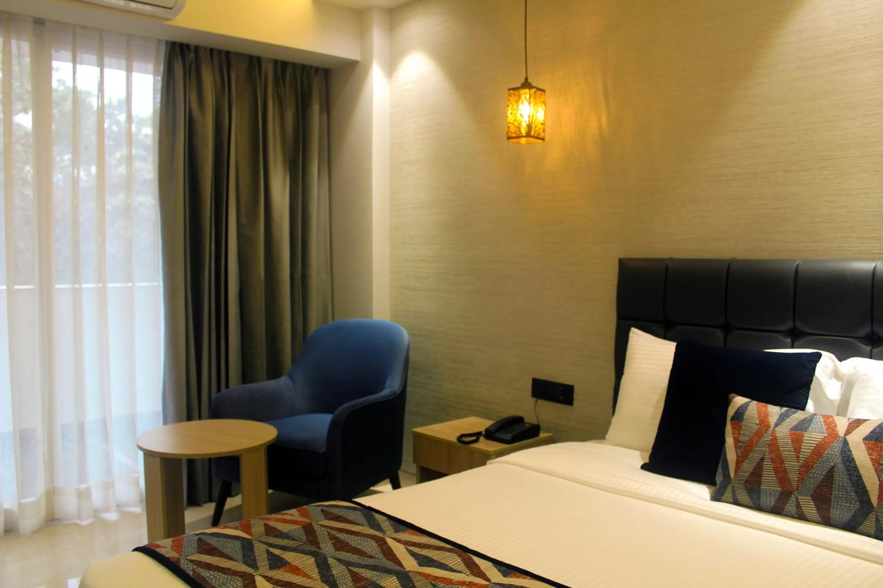 Bed in Ahuja Residency Mayfield Garden