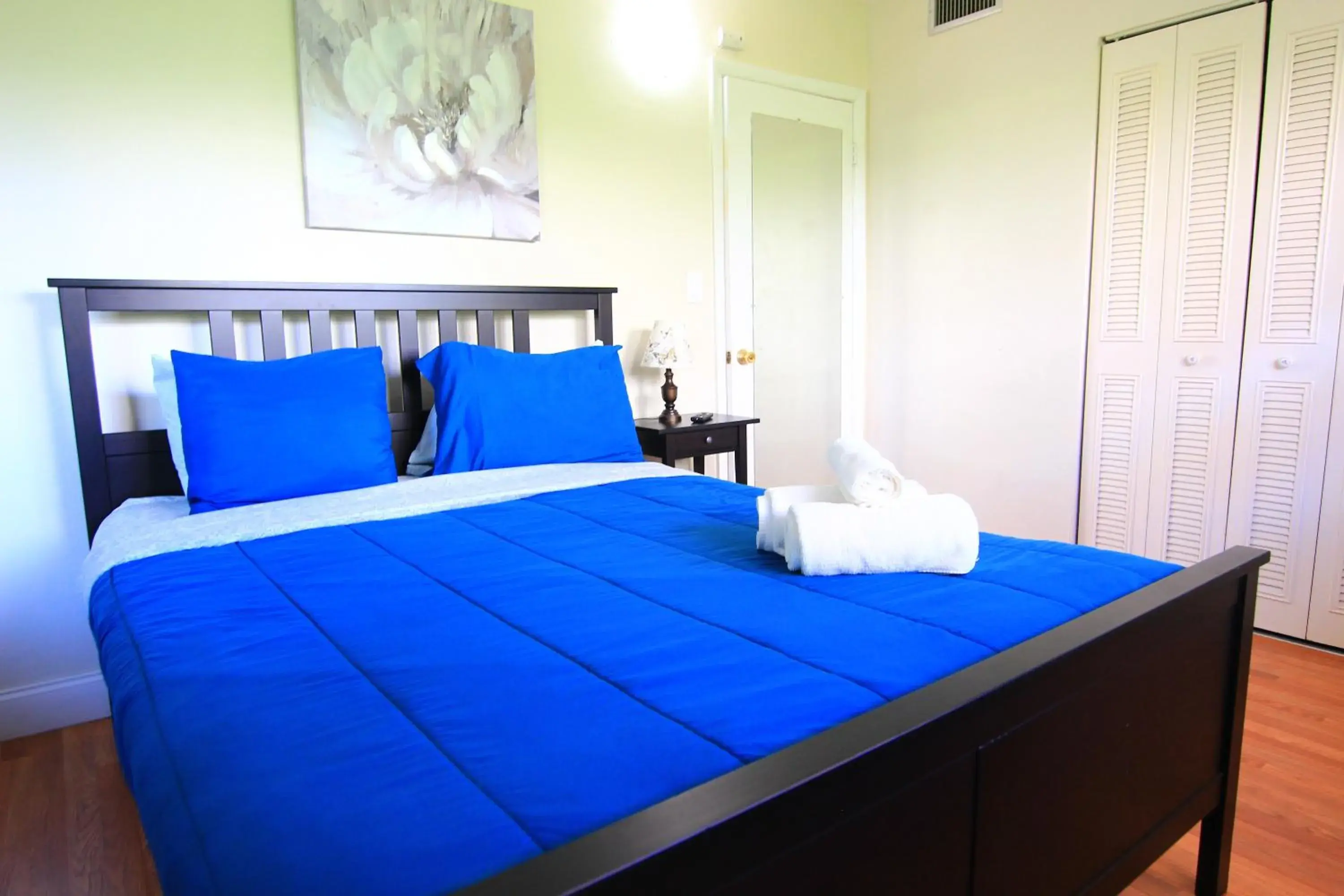 Bed in Sunny Isles Apartments by MiaRentals Bed in Sunny Isles Apartments by MiaRentals