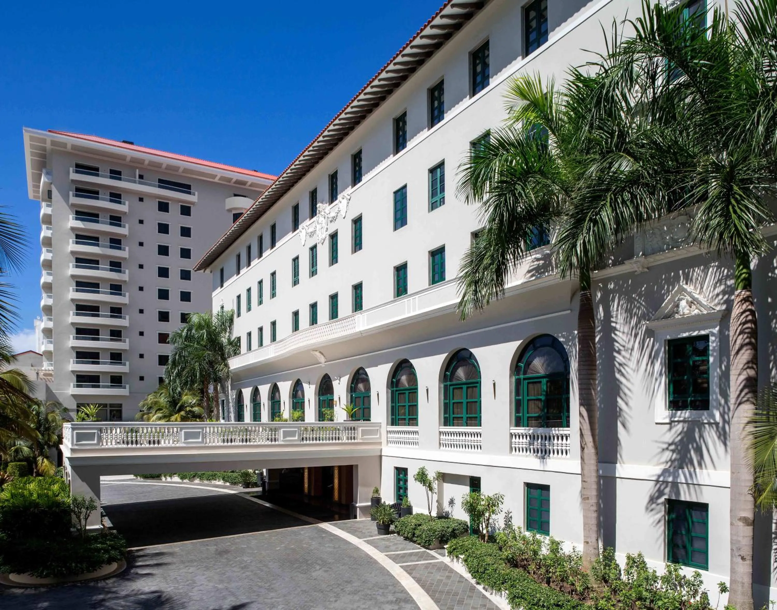 Facade/entrance in Condado Vanderbilt Hotel