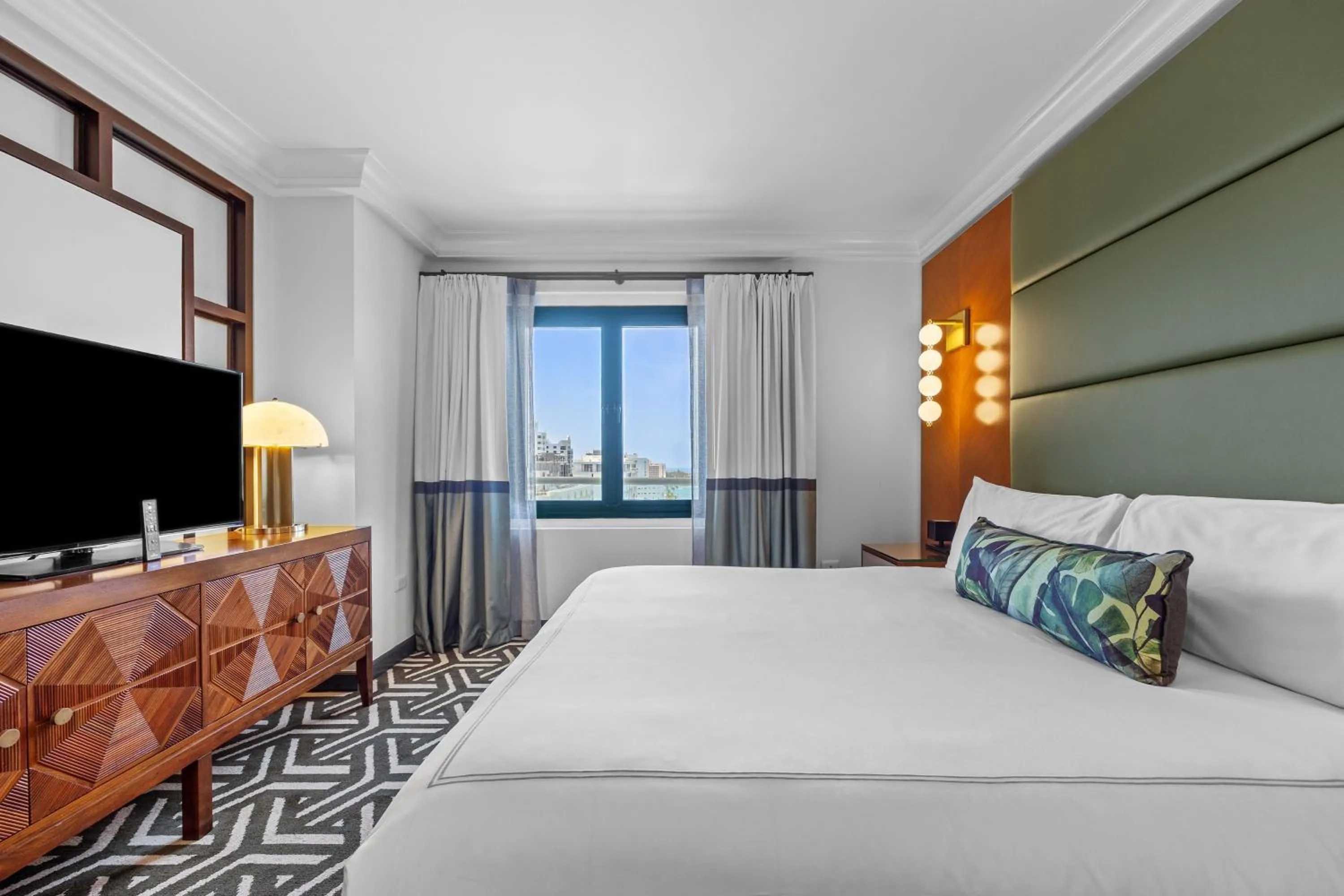 Bed in Condado Vanderbilt Hotel