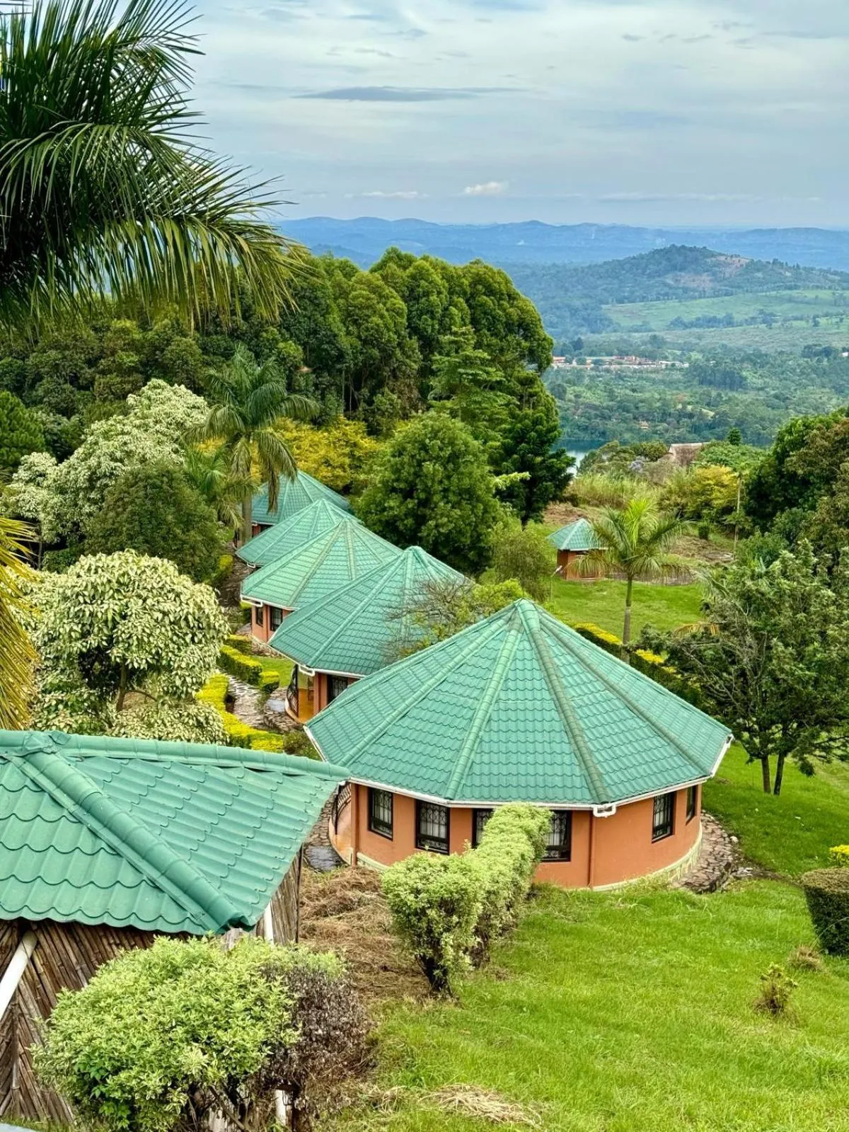 Top of the World Lodges Fort Portal
