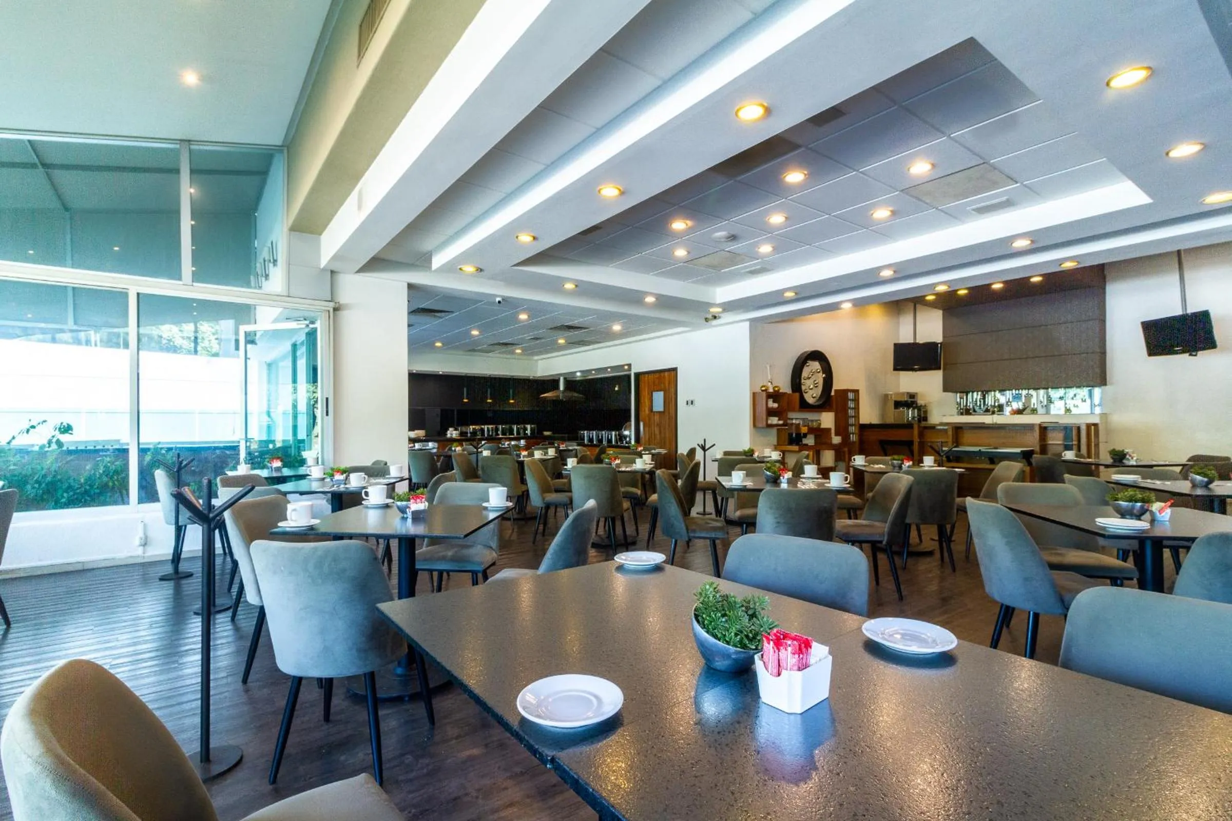 Restaurant/places to eat in Mesón Ejecutivo Guadalajara Minerva - Av México