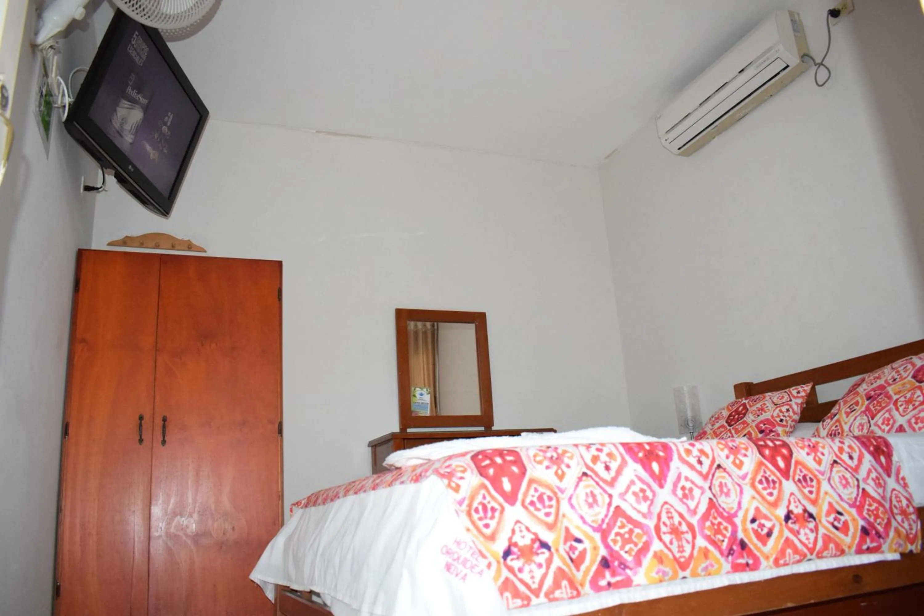 Classic Single Room in Hotel Orquídea Neiva