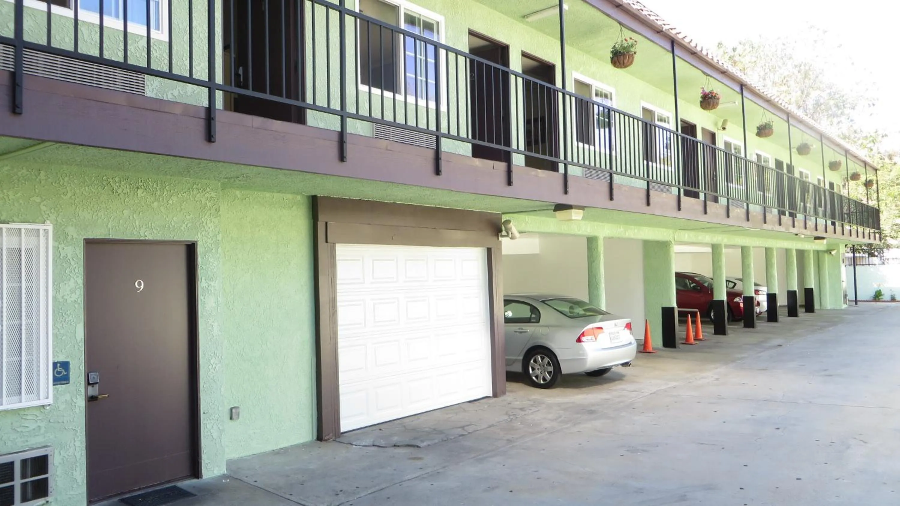 Decorative detail in Eagle Rock Motel