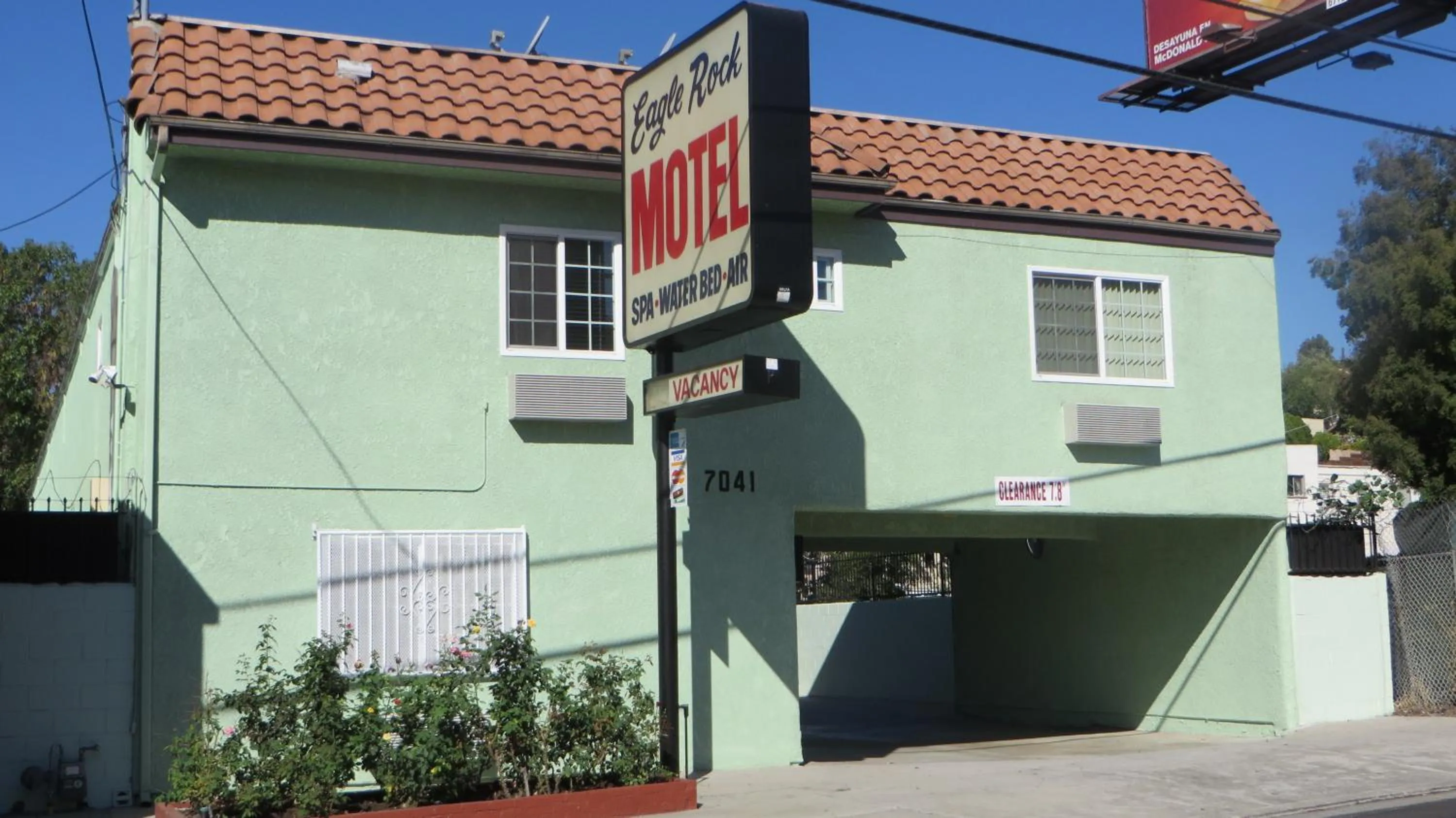 Facade/entrance in Eagle Rock Motel