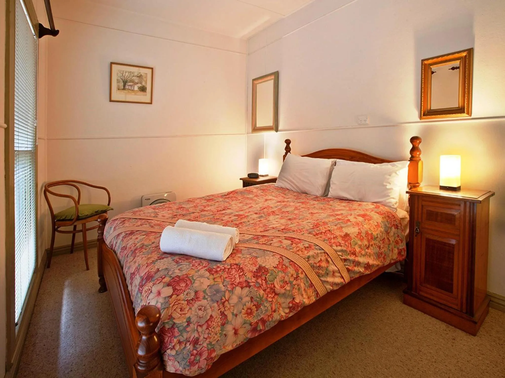 Bedroom, Bed in Noonameena Cottage
