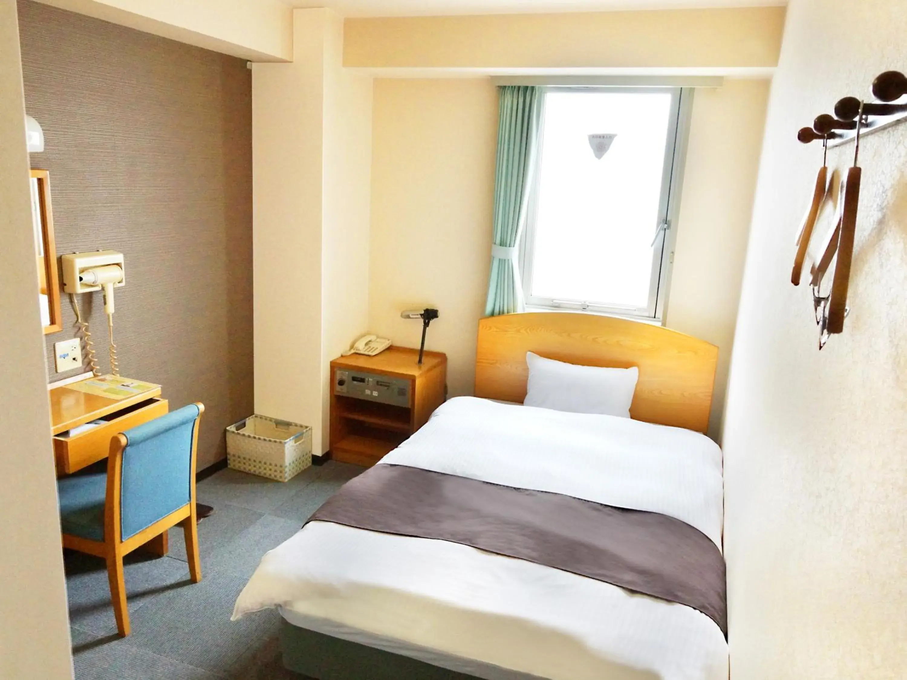 Standard Single Room - Smoking in Hotel Abest Kochi Standard Single Room - Smoking in Hotel Abest Kochi