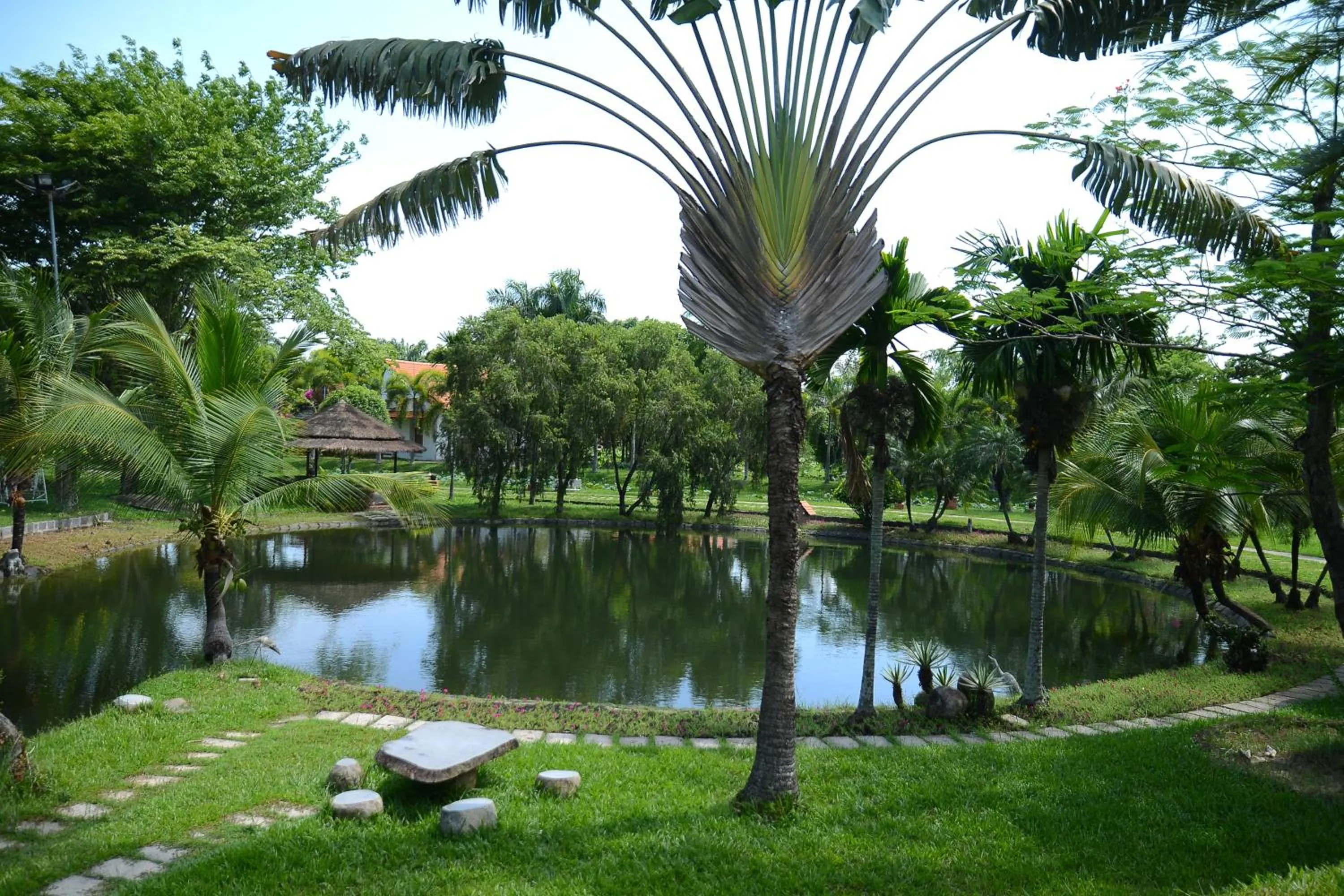 Garden in Les Hameaux de l'Orient