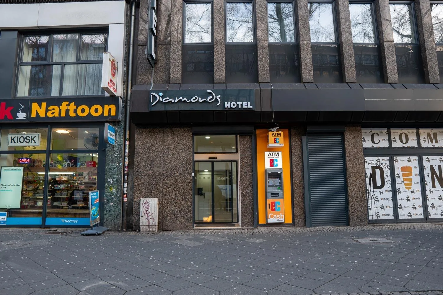 Diamonds Hotel