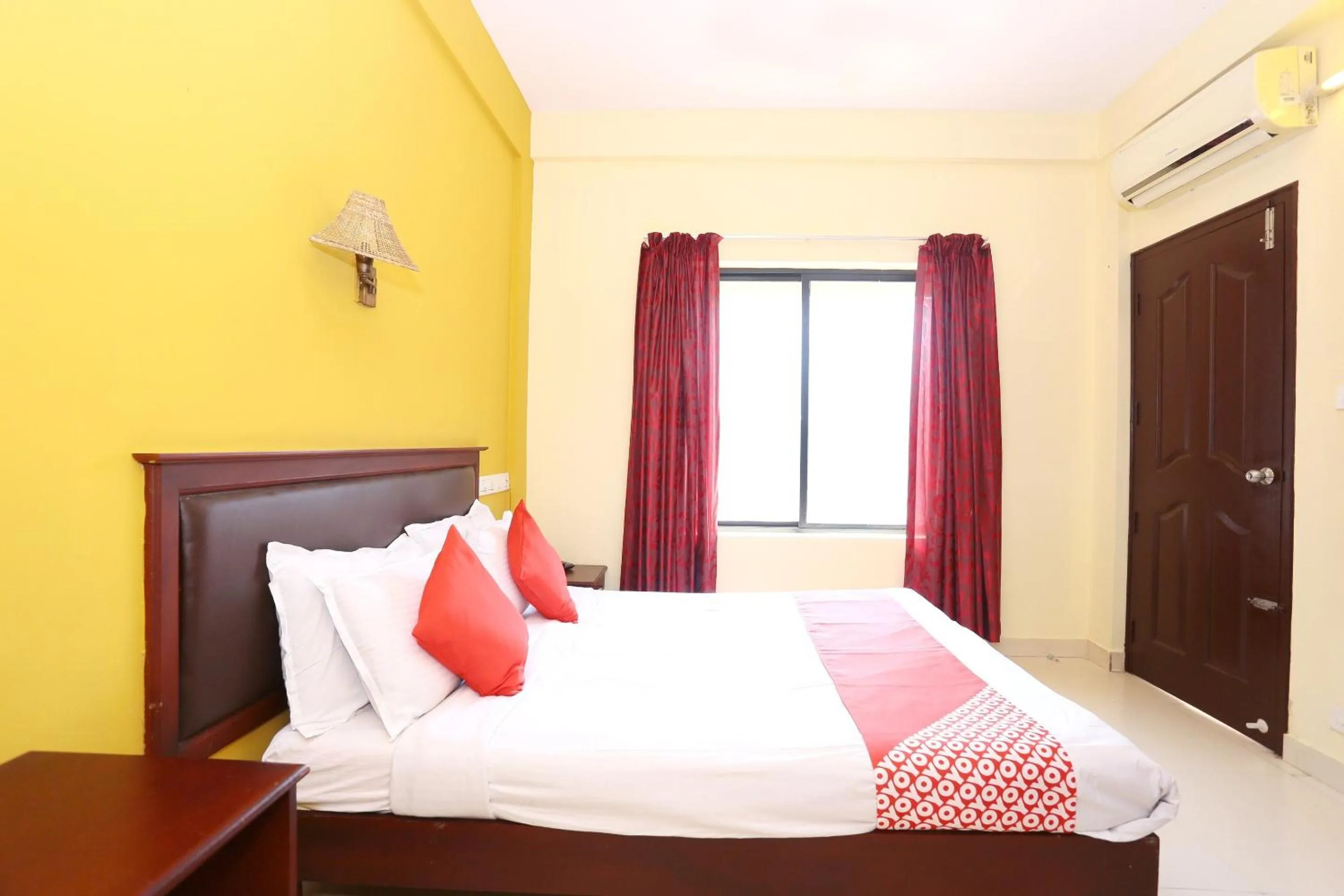 Bedroom, Bed in Collection O KSRTC Bus Station Kottayam Formerly Hotel O Day Springs