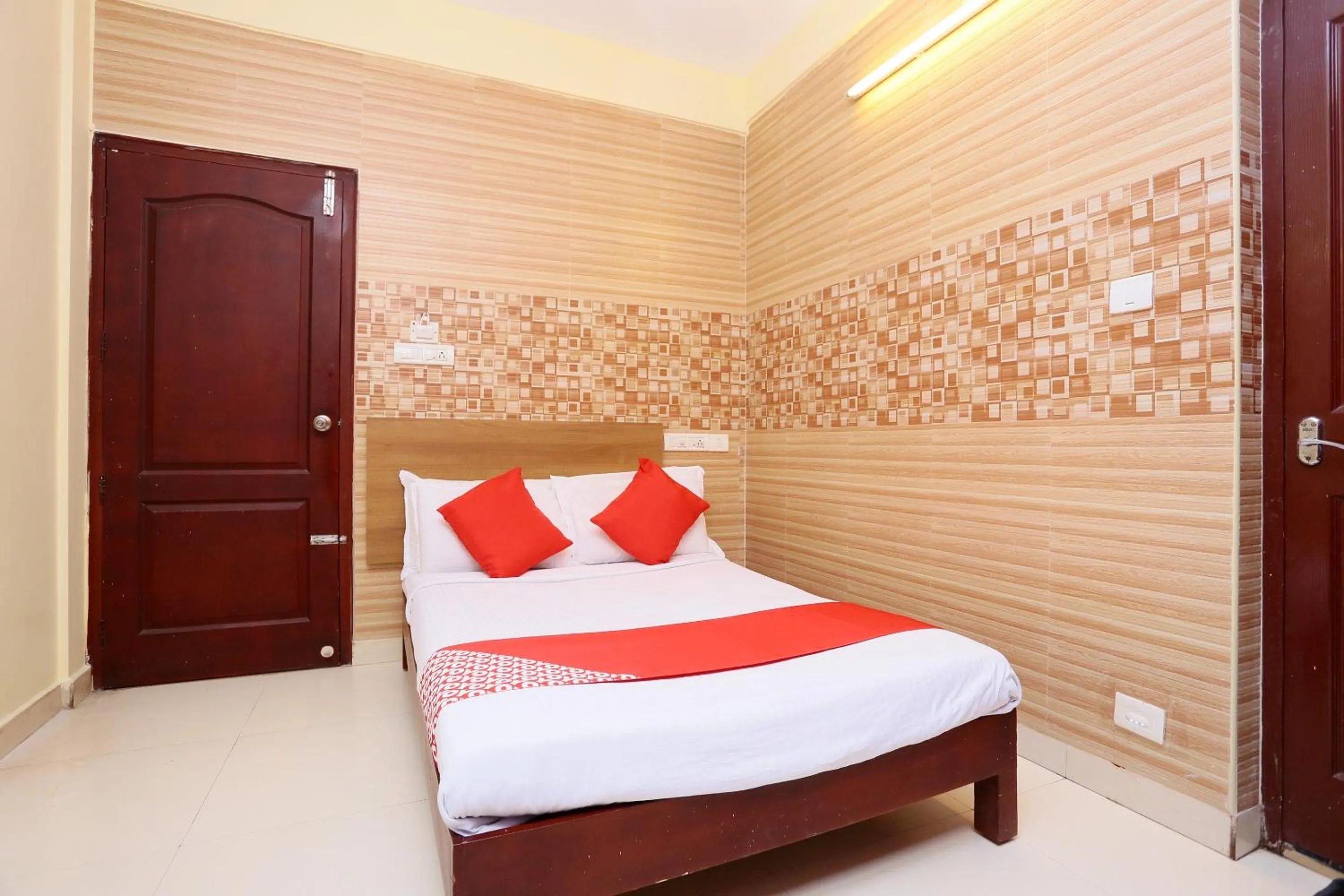 Bedroom, Bed in Collection O KSRTC Bus Station Kottayam Formerly Hotel O Day Springs