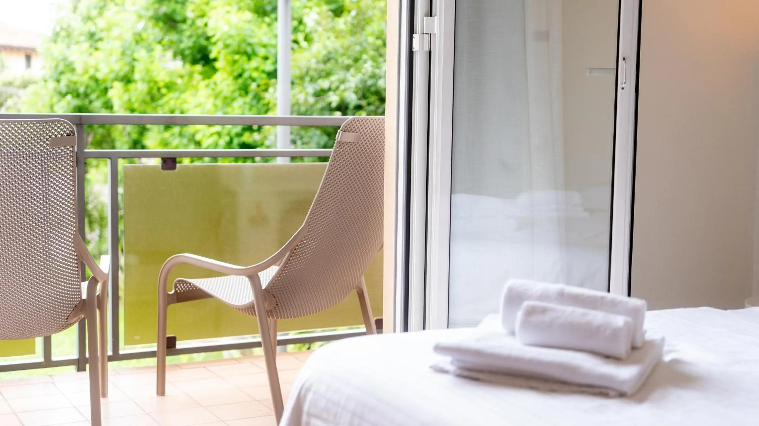 Photo of the whole room, Bed in Hotel Eden