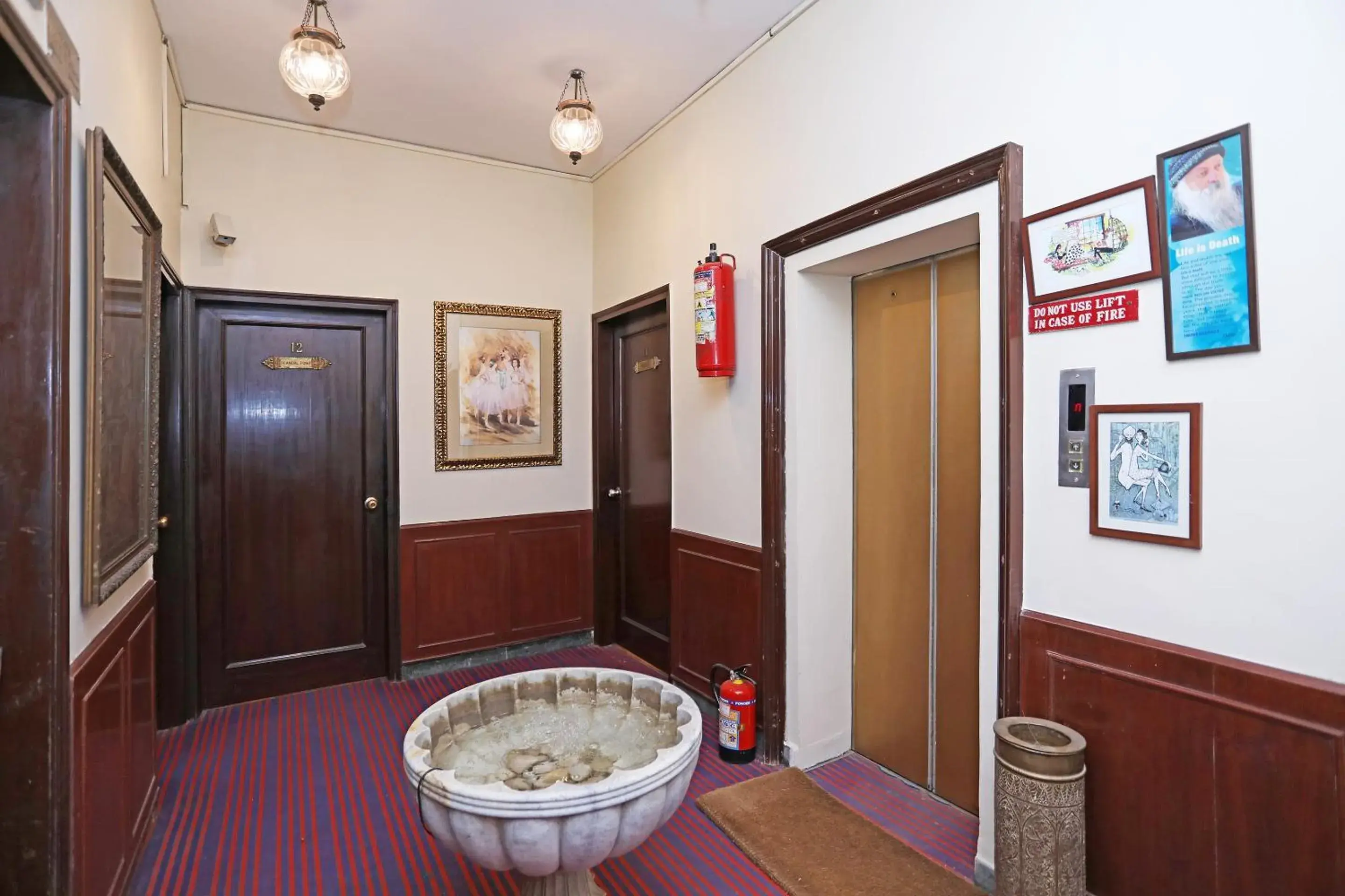 Lobby or reception in Collection O Hamilton Hotel Lobby or reception in Collection O Hamilton Hotel