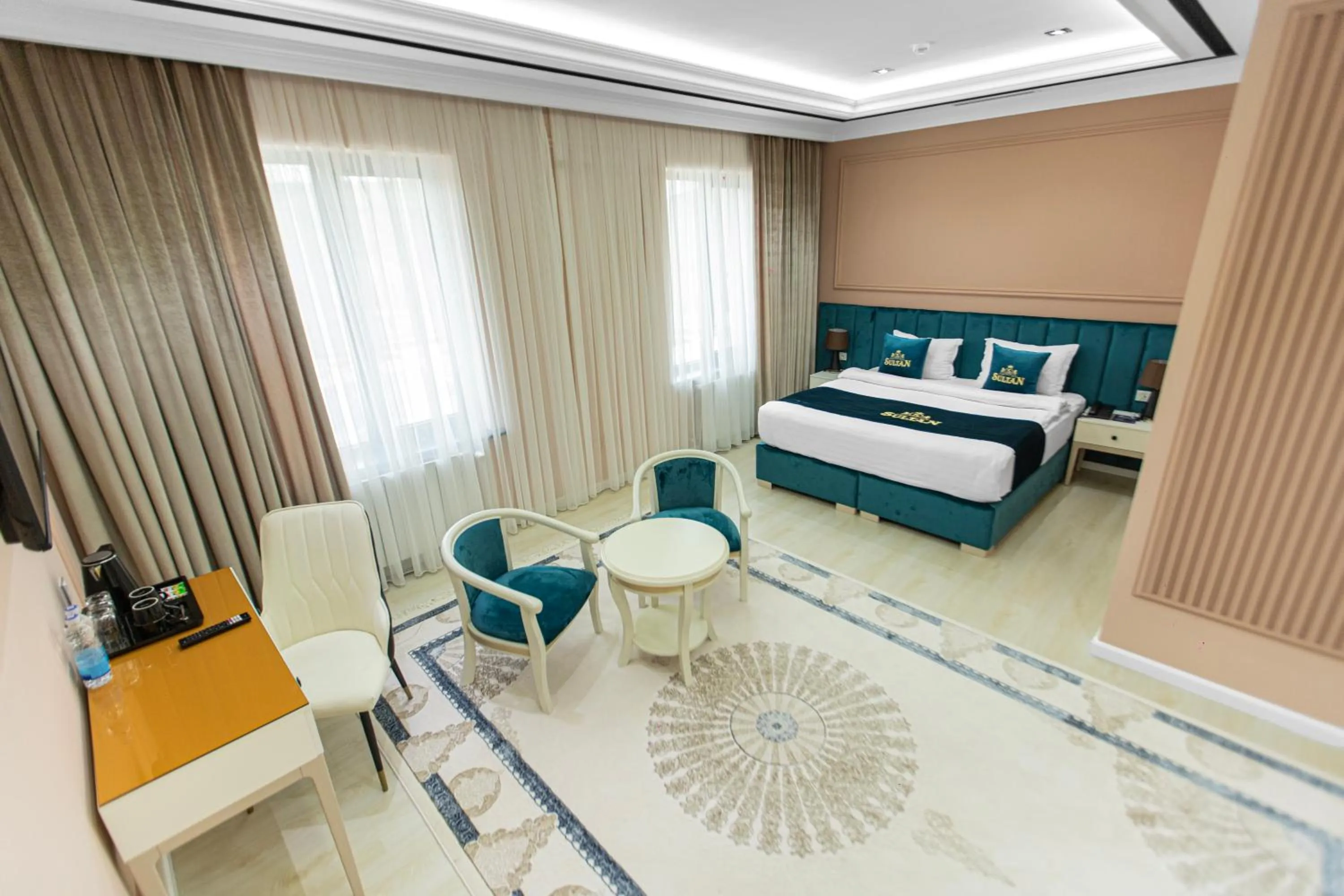 Bed in HOTEL SULTAN PALACE