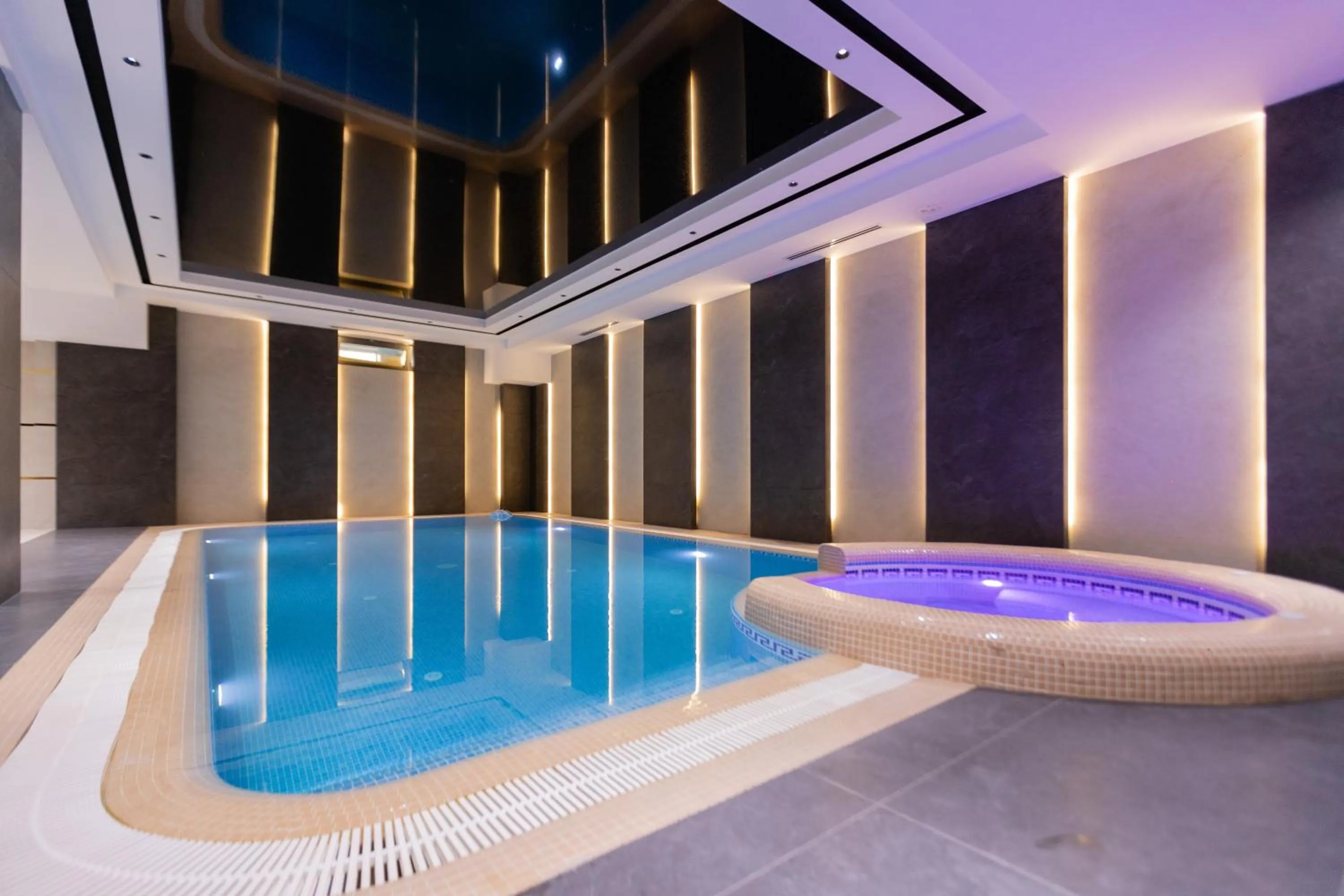 Pool view in HOTEL SULTAN PALACE