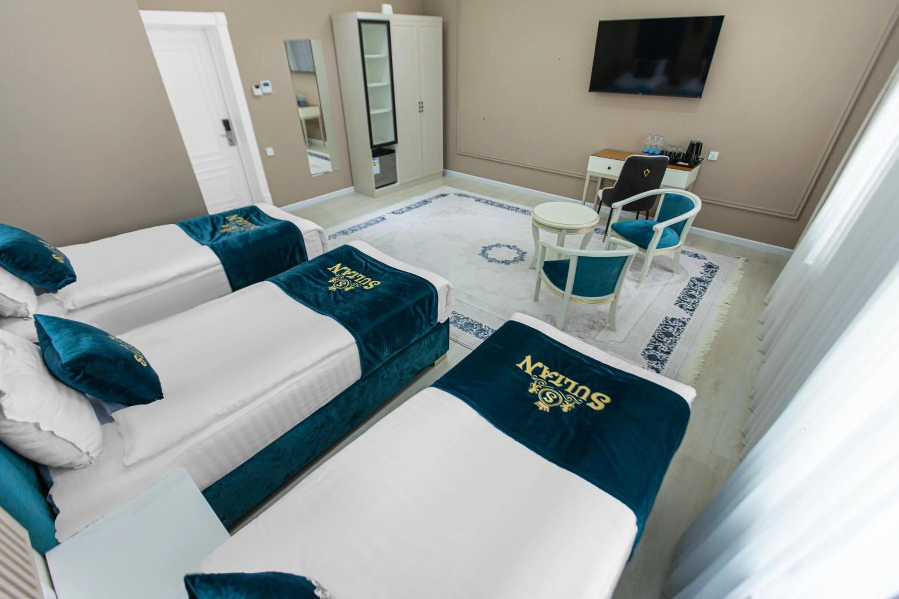 TV and multimedia, Bed in HOTEL SULTAN PALACE