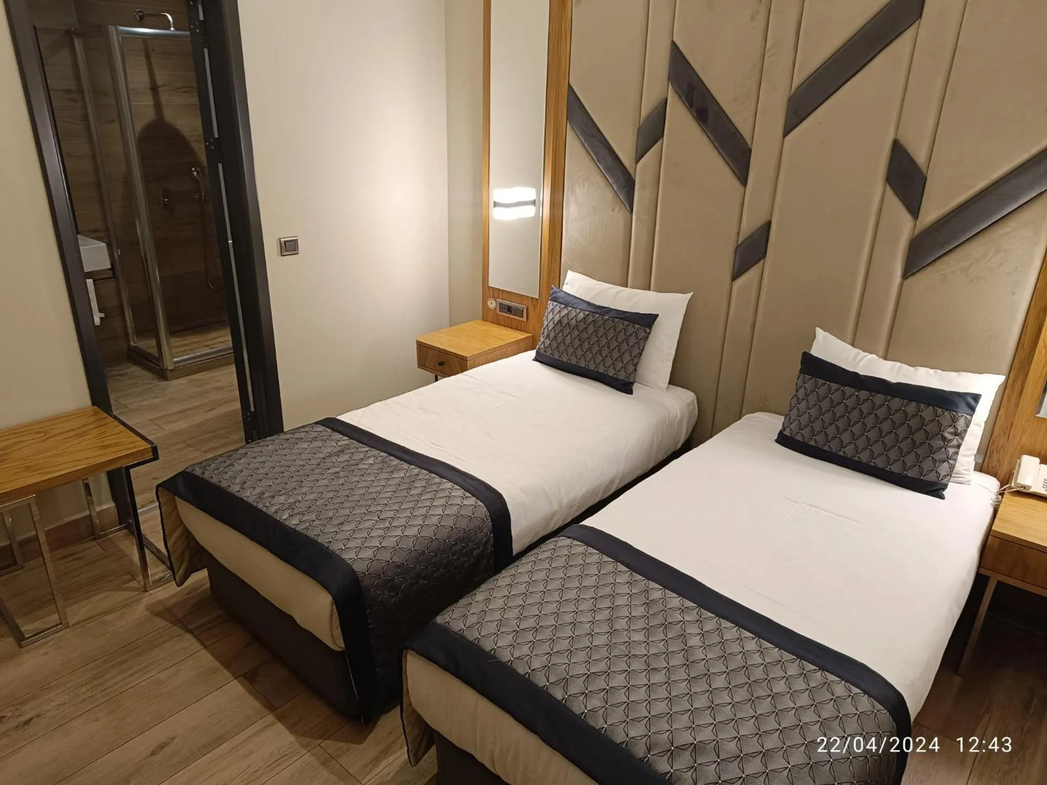 Bed in Sultanahmet Newport Hotel