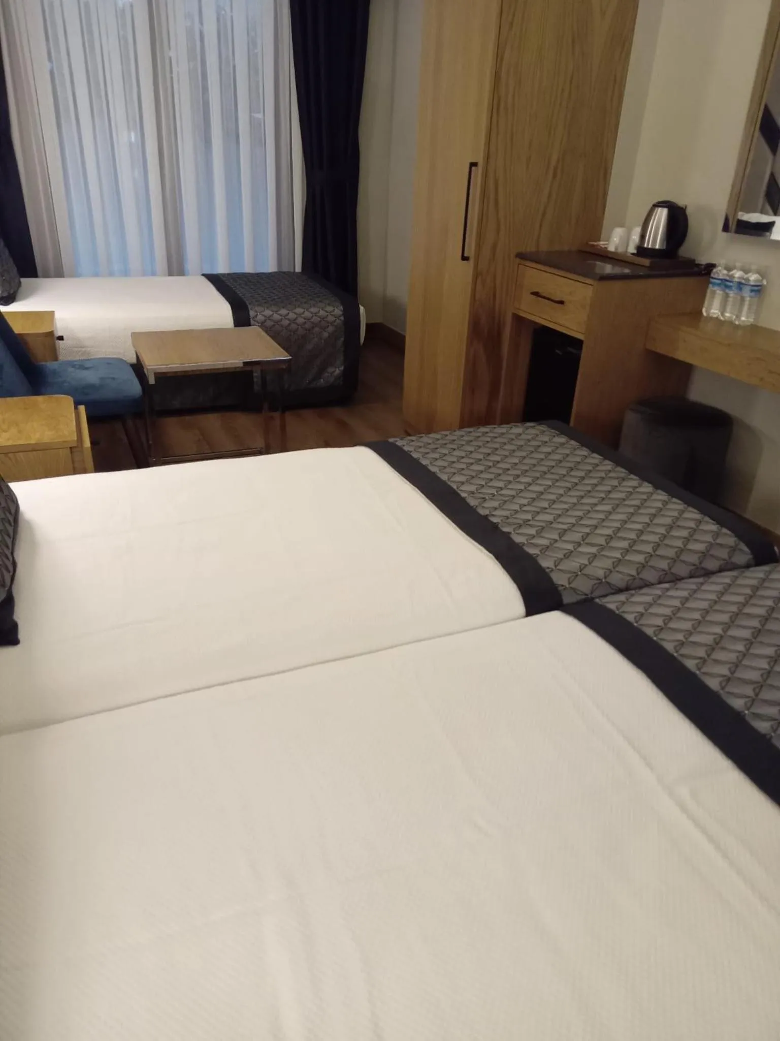 Photo of the whole room, Bed in Sultanahmet Newport Hotel