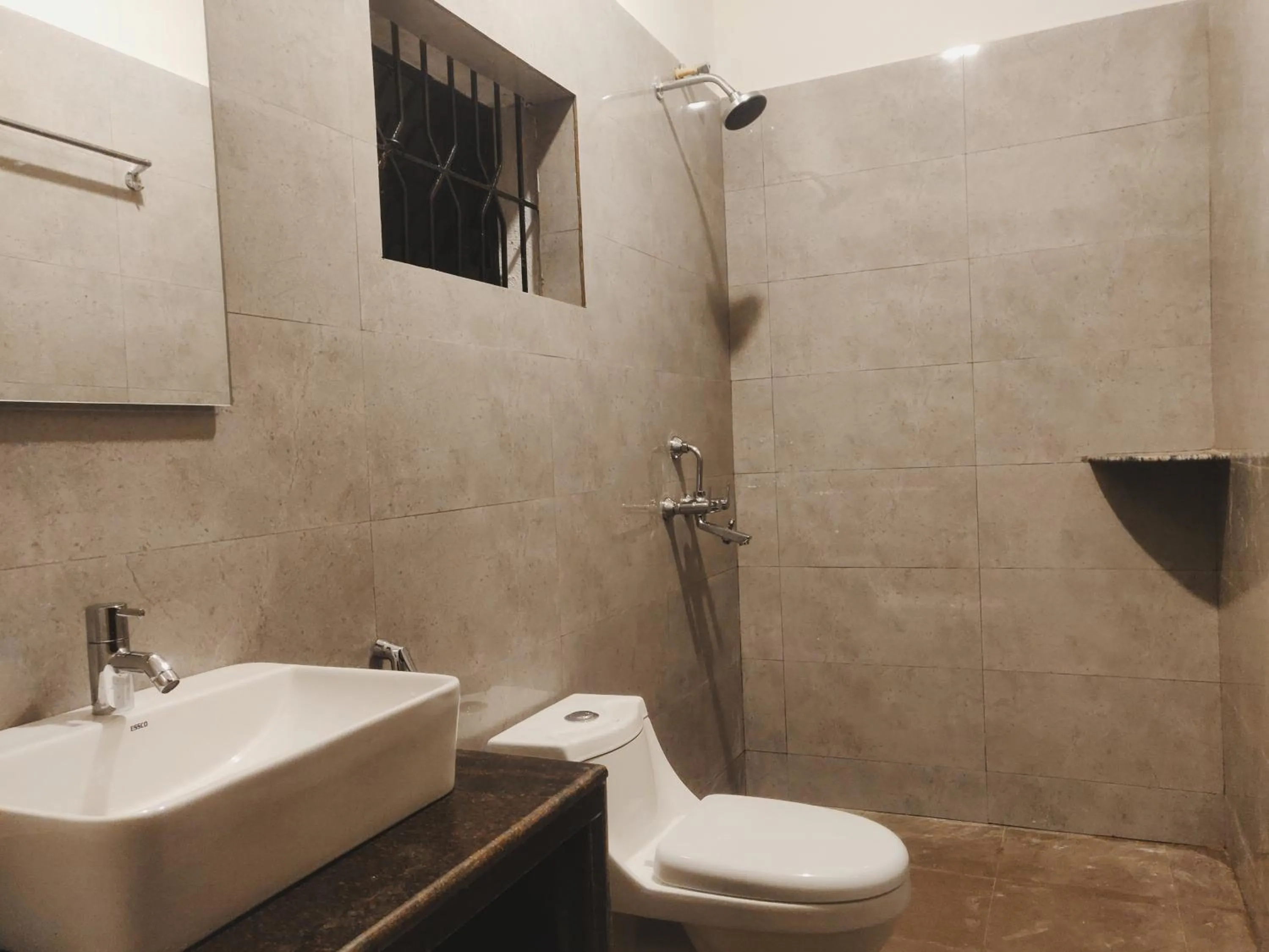 Shower in Morjim Sunset Hotel