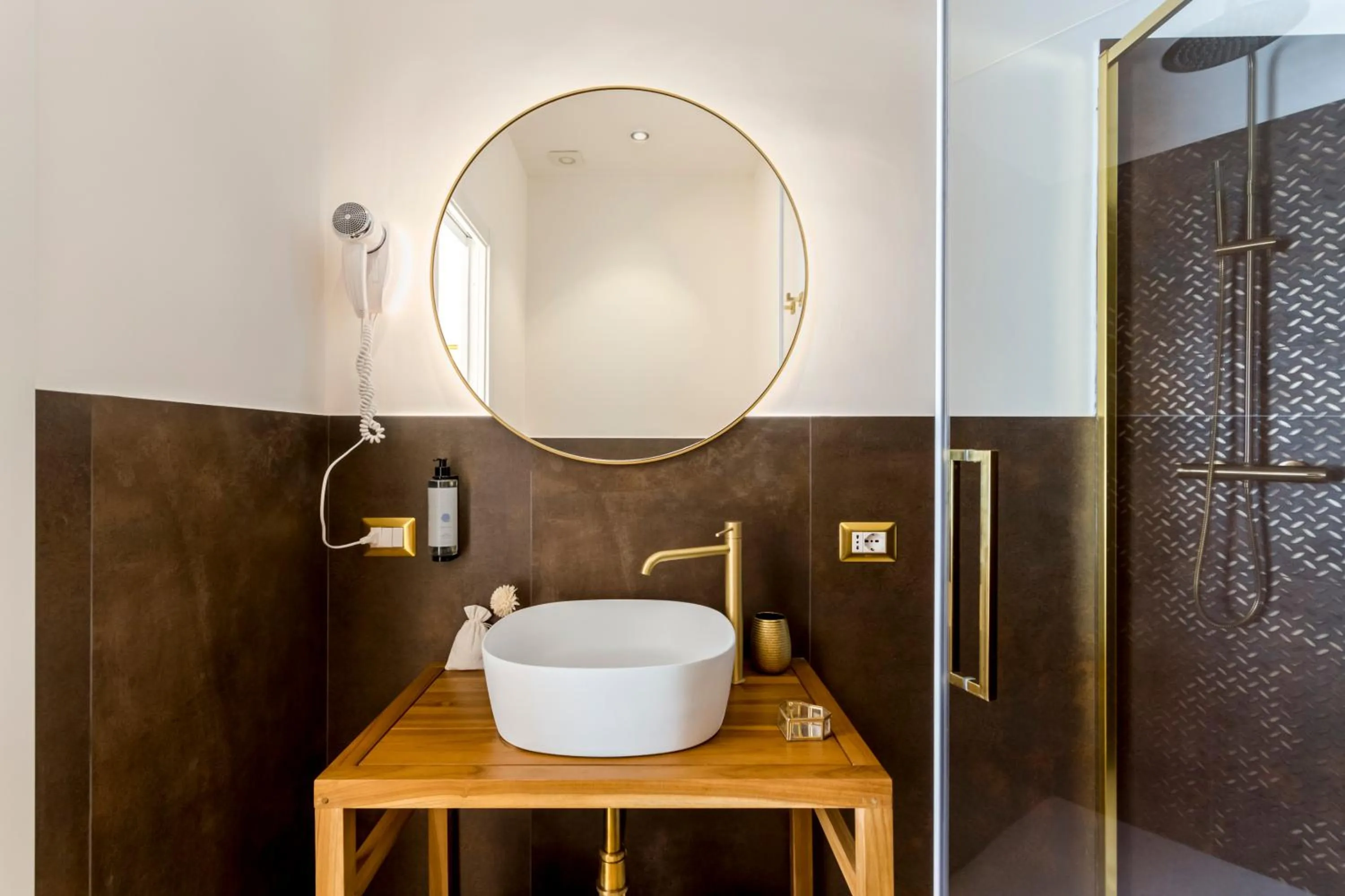 Shower in Romi Suite