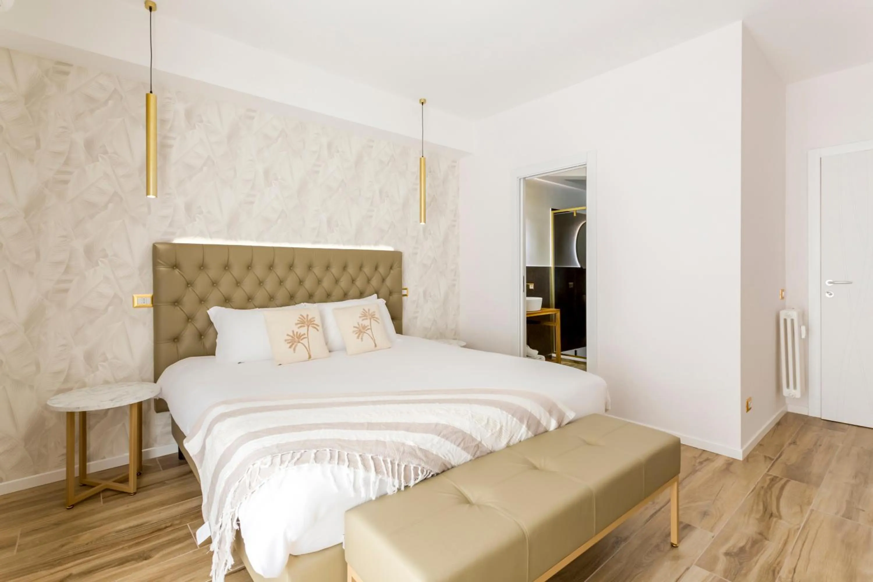 Photo of the whole room, Bed in Romi Suite