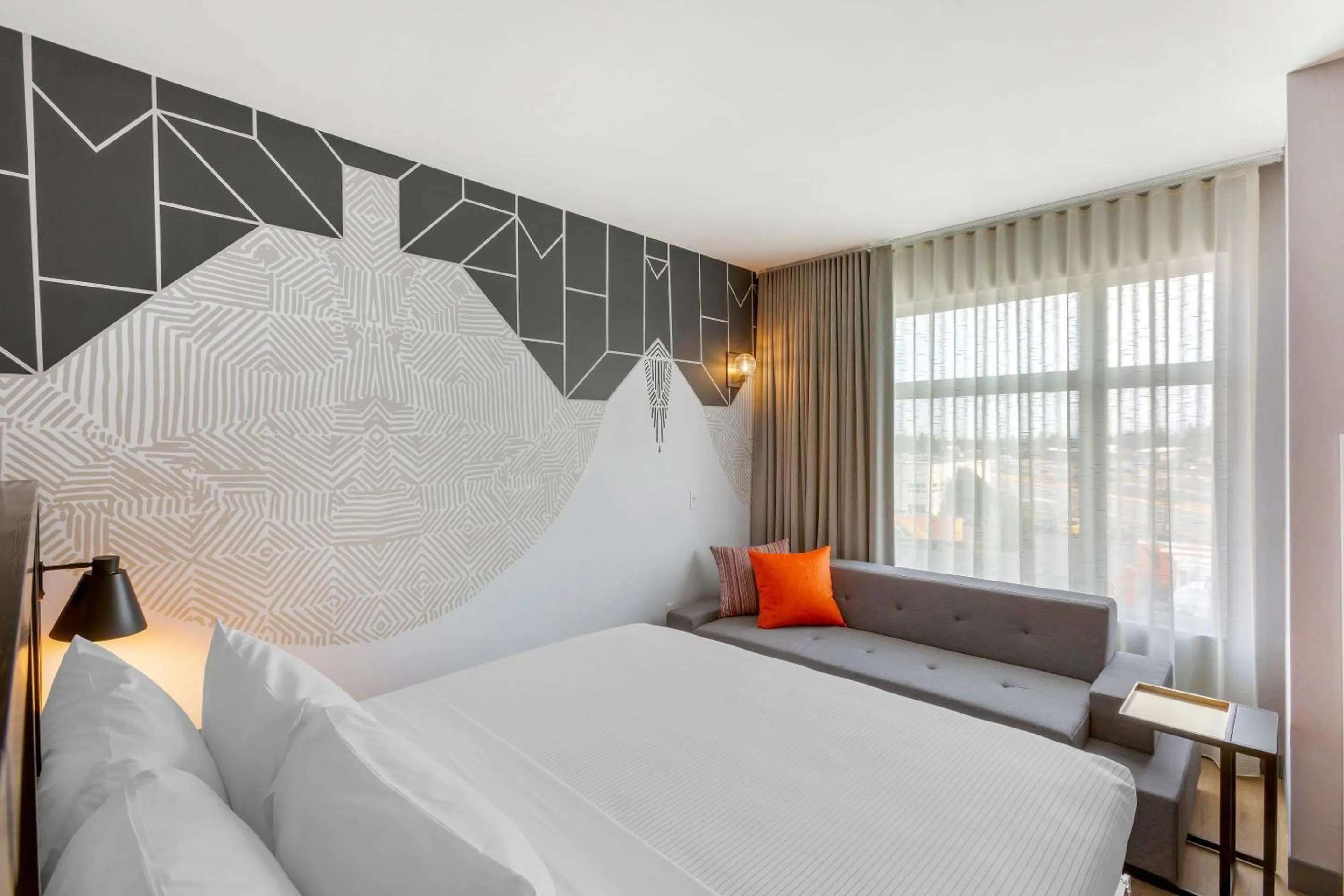 Bedroom, Bed in Cambria Hotel Spokane Airport