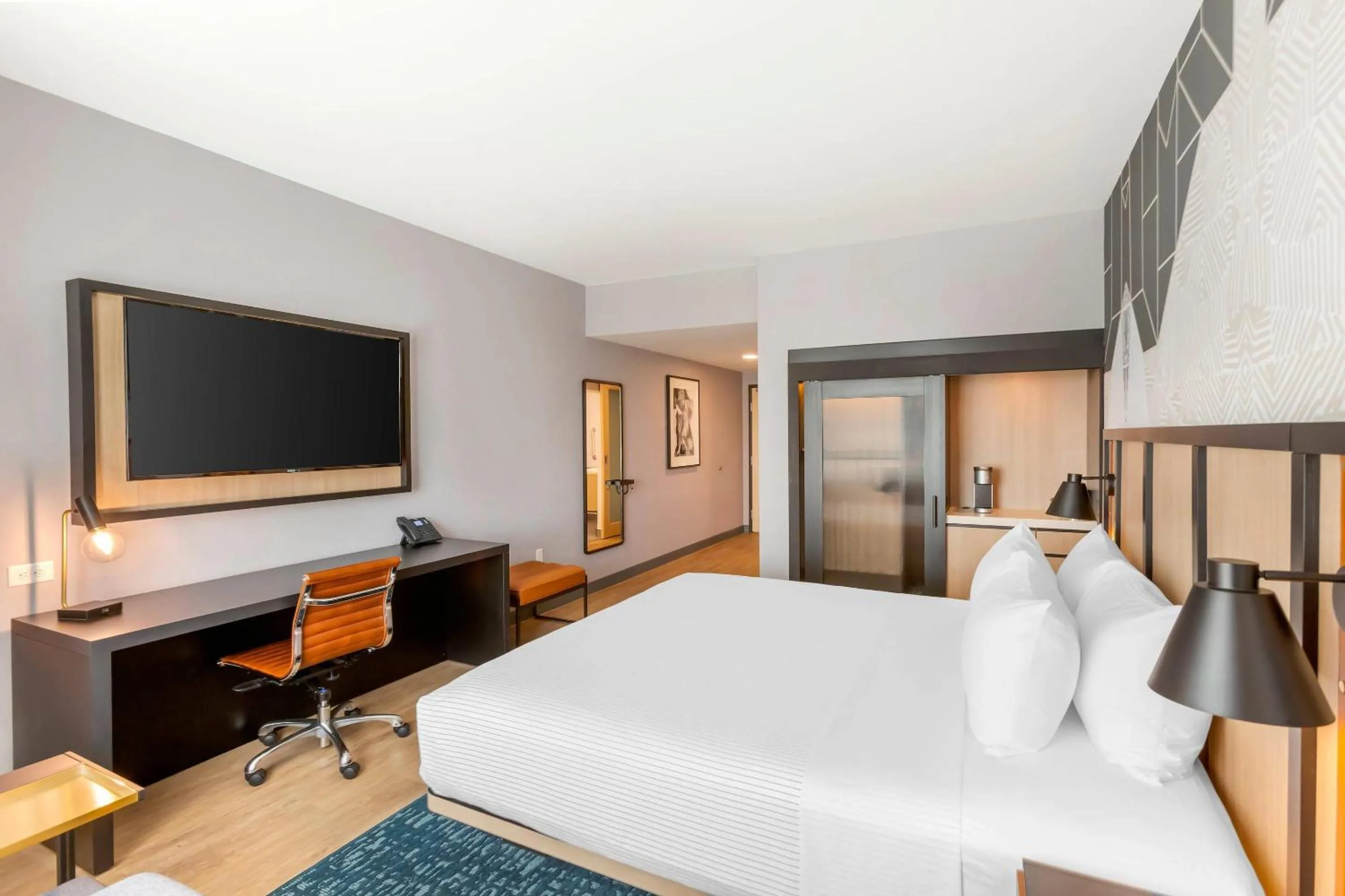 Bedroom, Bed in Cambria Hotel Spokane Airport