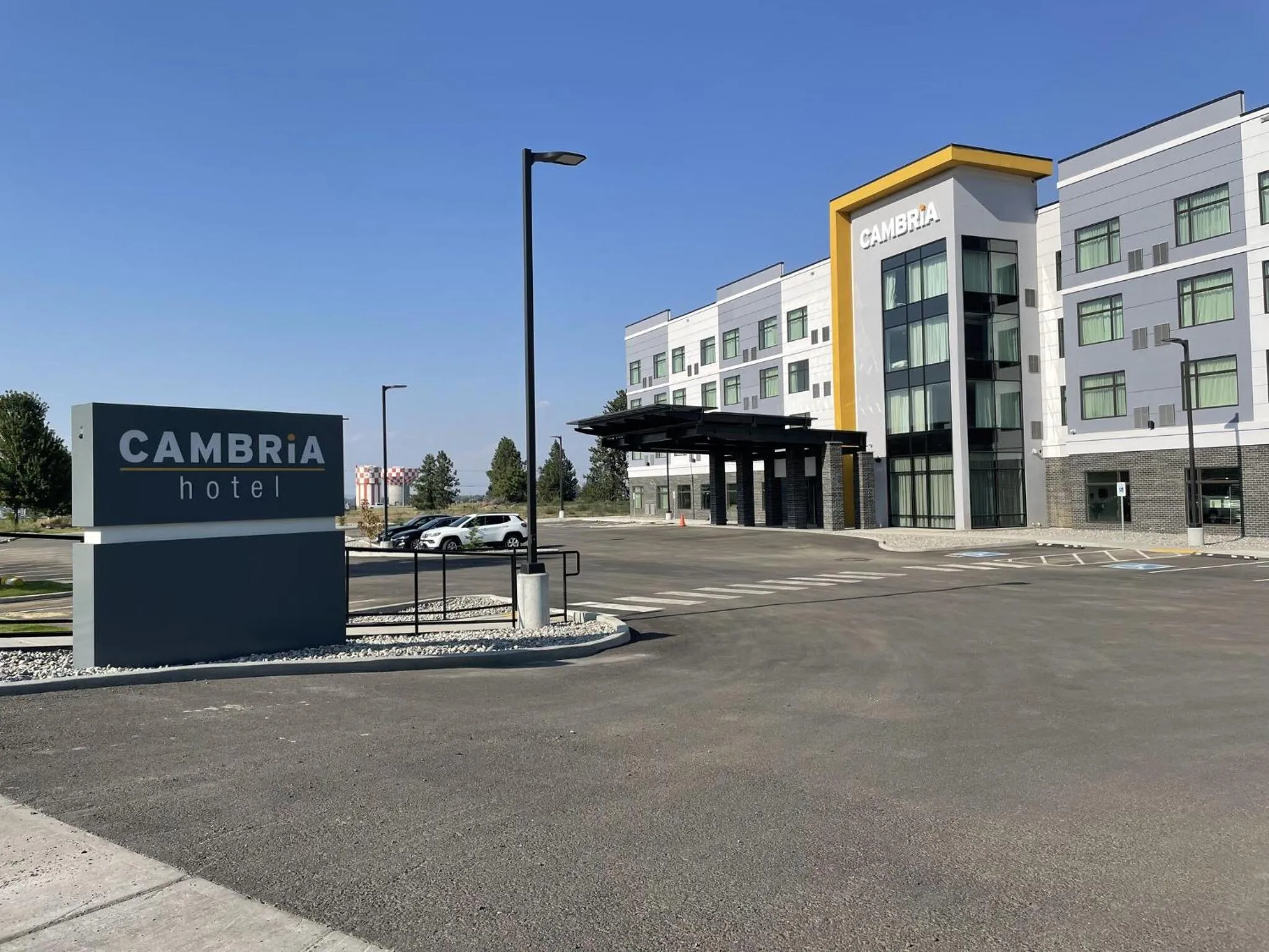 Property building in Cambria Hotel Spokane Airport
