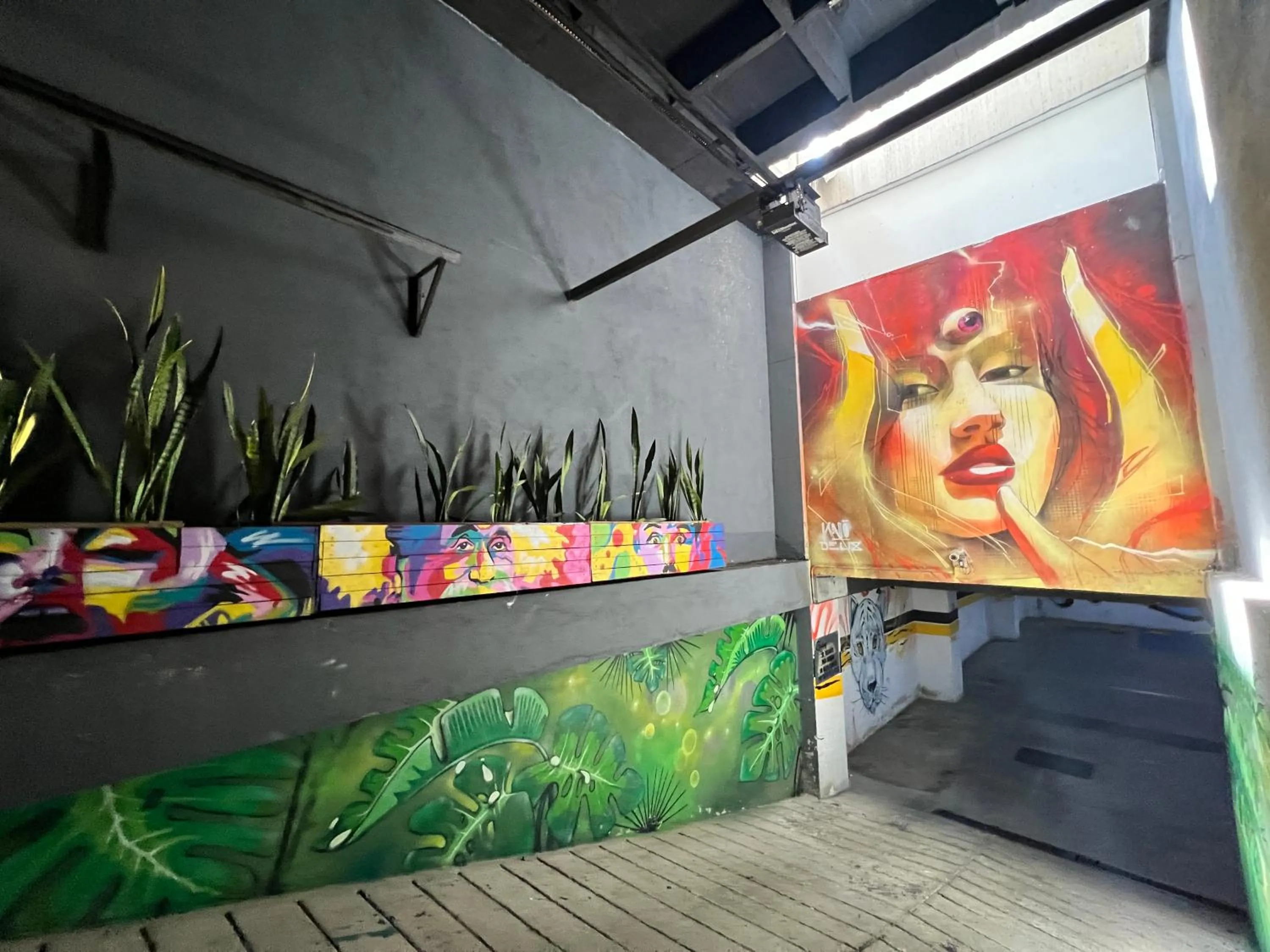 Parking in Hotel Galeria Medellin