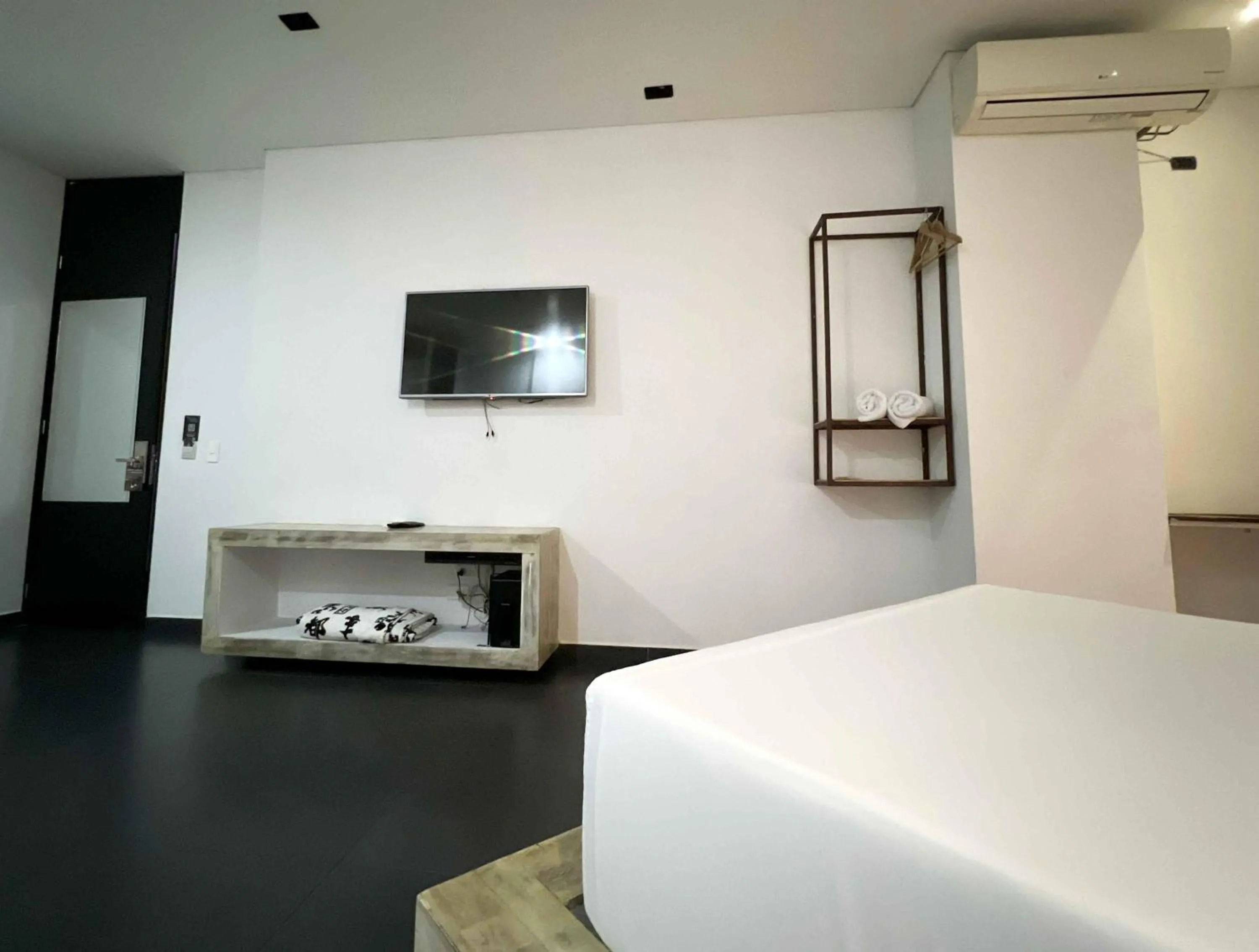 TV and multimedia, Bed in Hotel Galeria Medellin
