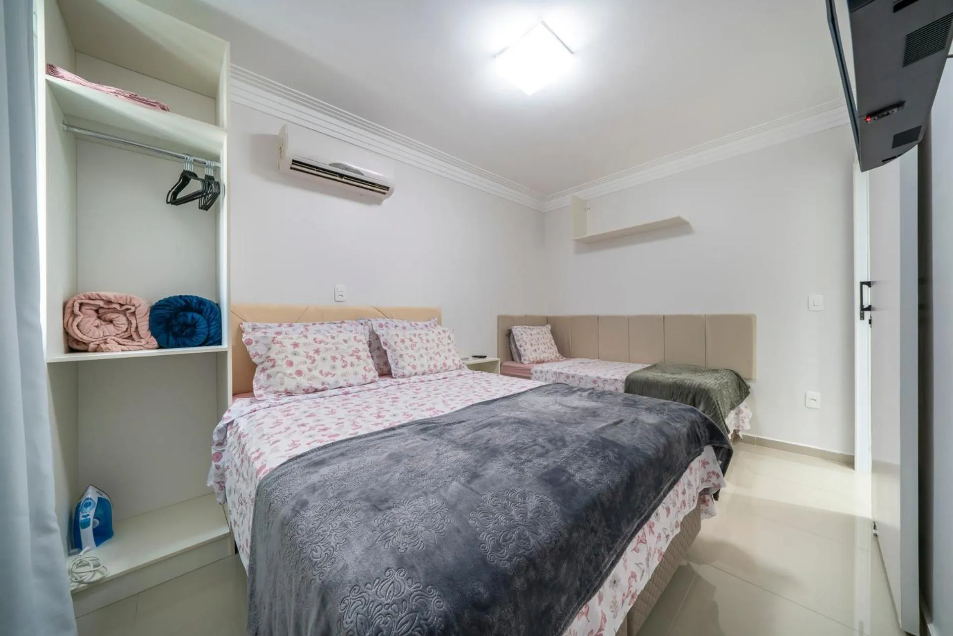 Bedroom, Bed in Bombinhas Summer Beach APT 333