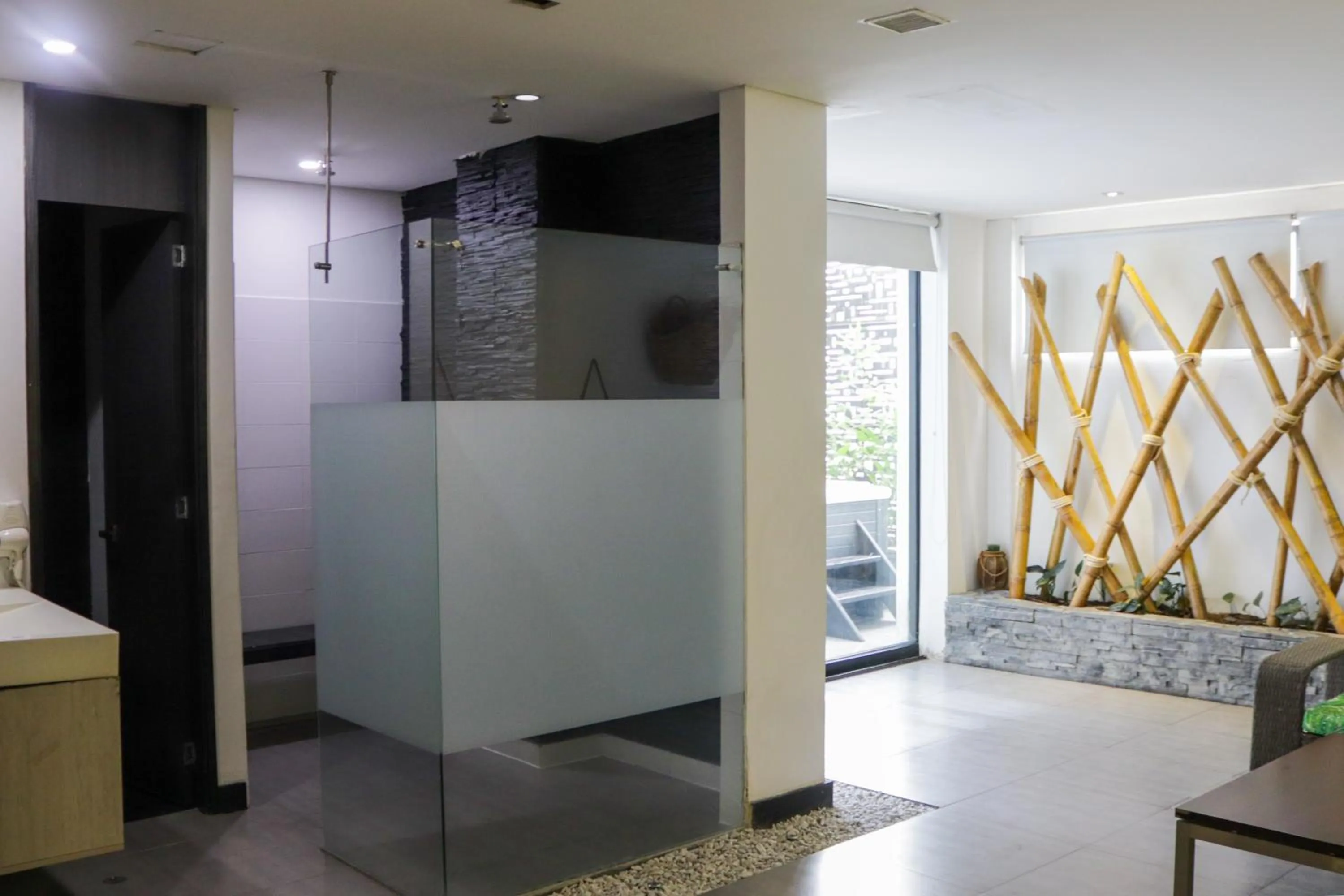 Shower in Hotel 47 Medellin Center