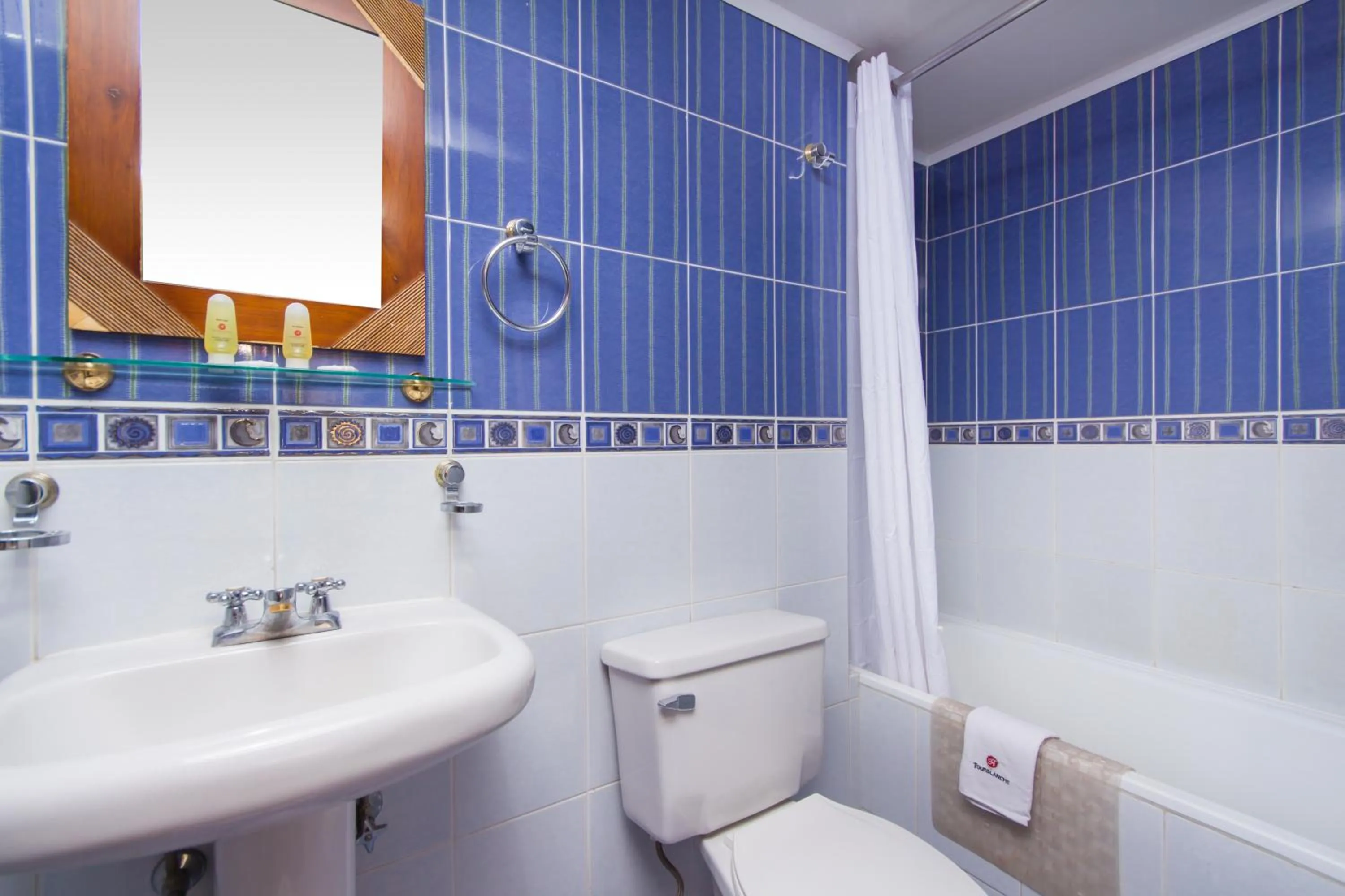 Shower in Hotel Tourblanche