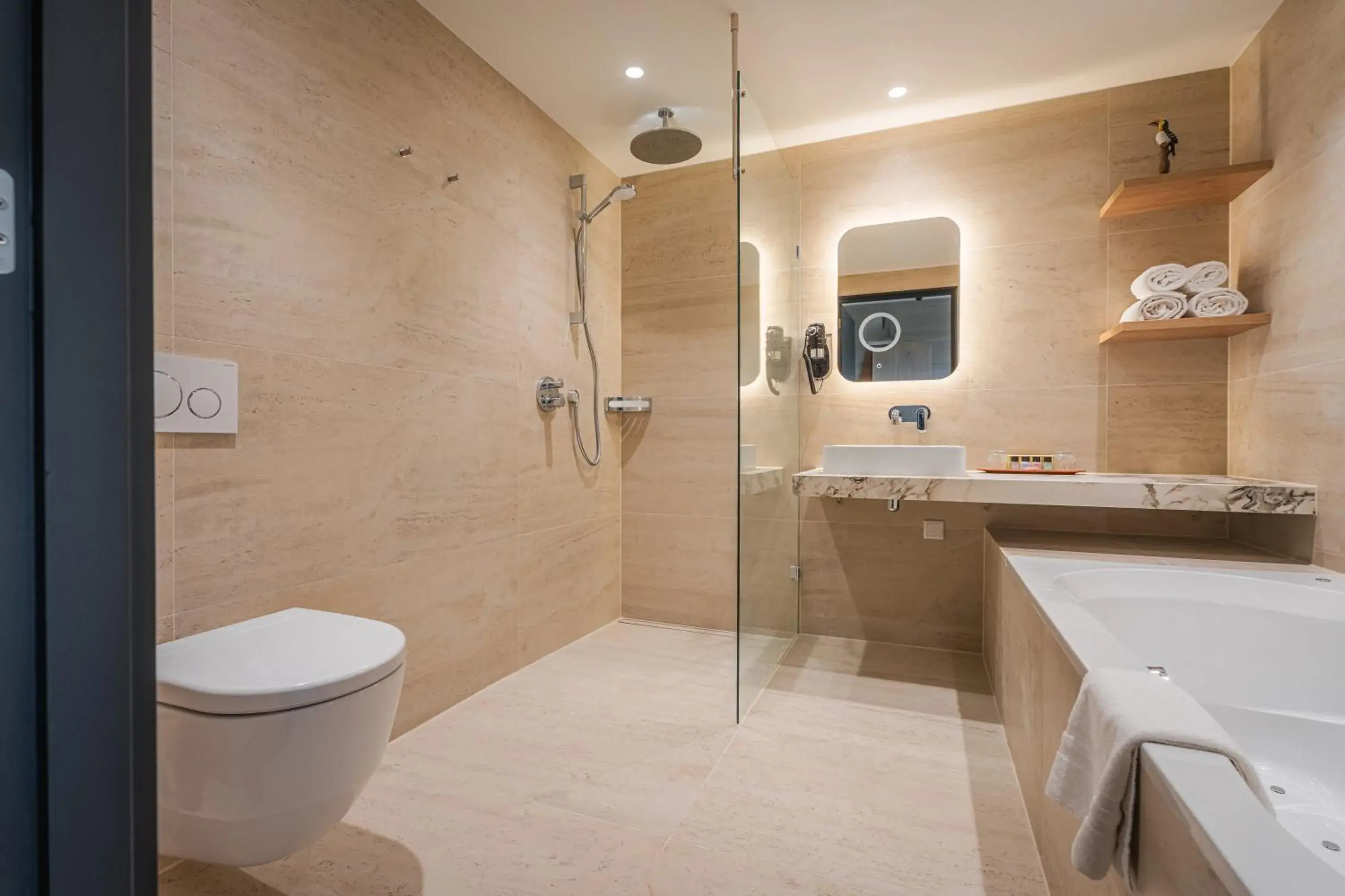 Standard Twin Room in Van der Valk Hotel Emmen Standard Twin Room in Van der Valk Hotel Emmen