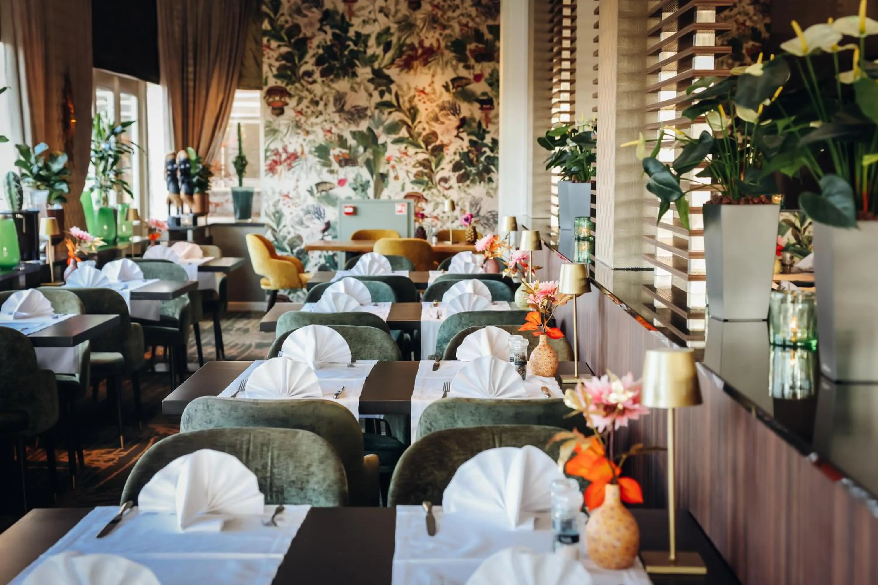 Restaurant/places to eat in Van der Valk Hotel Emmen