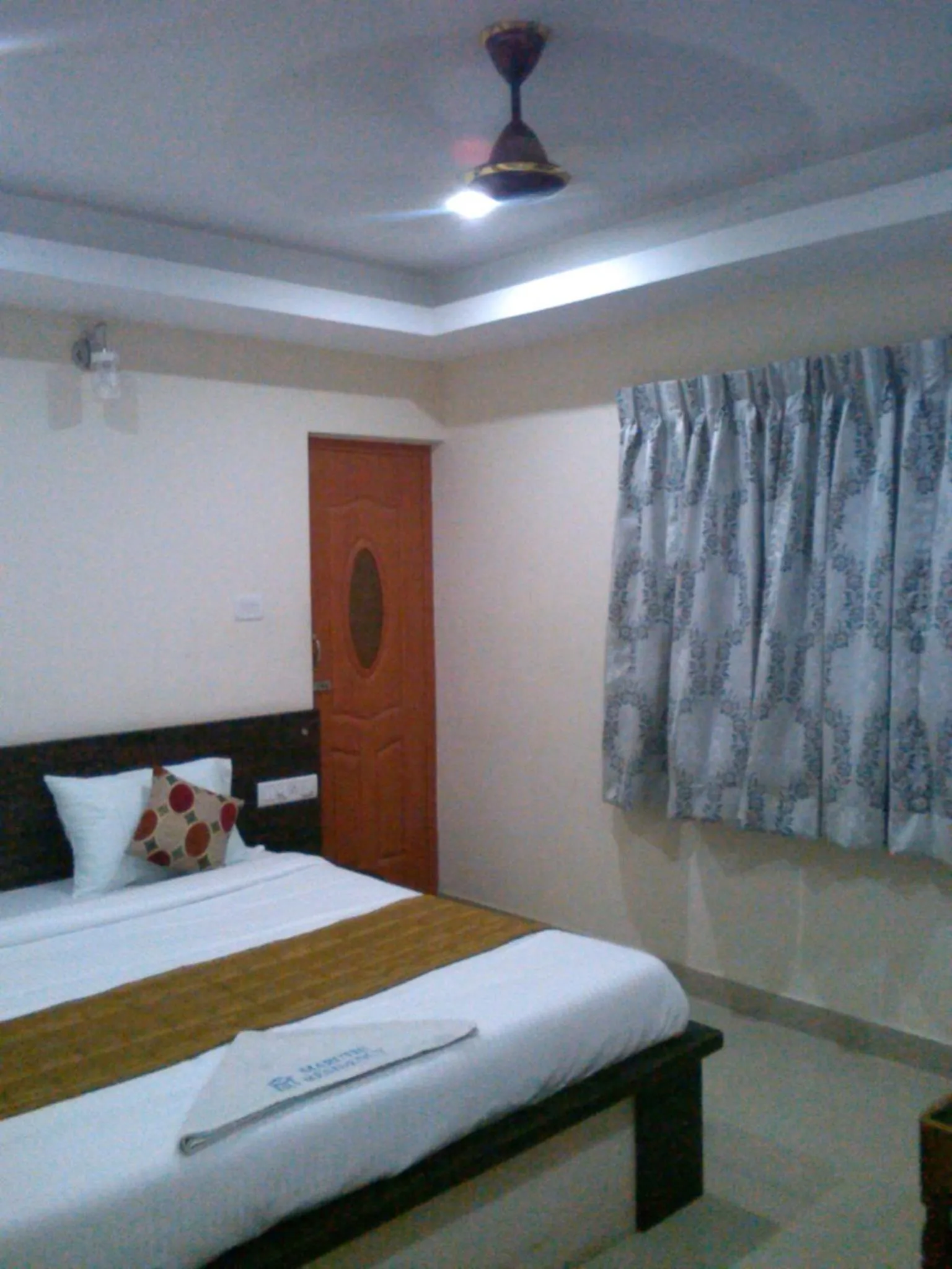 Bed in Maruthi Residency
