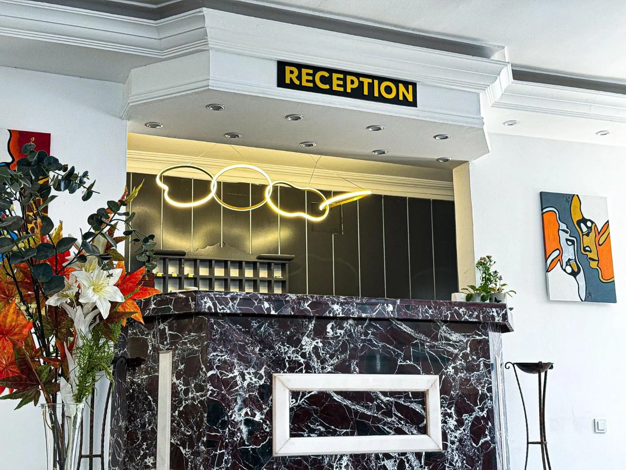 Lobby or reception in Casa Cleo Suit Hotel
