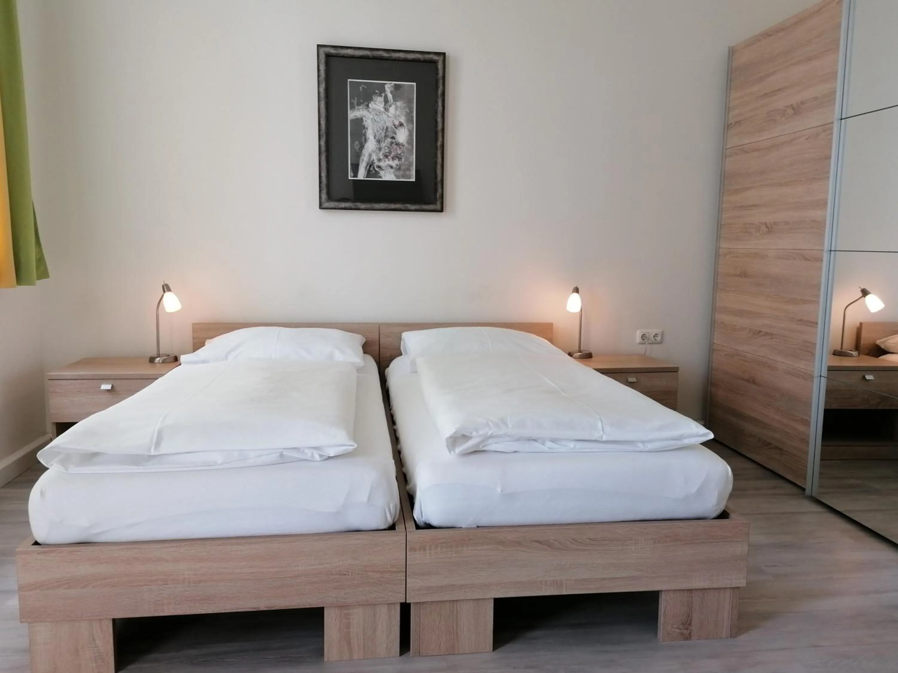 Property building, Bed in Gästehaus Karl August