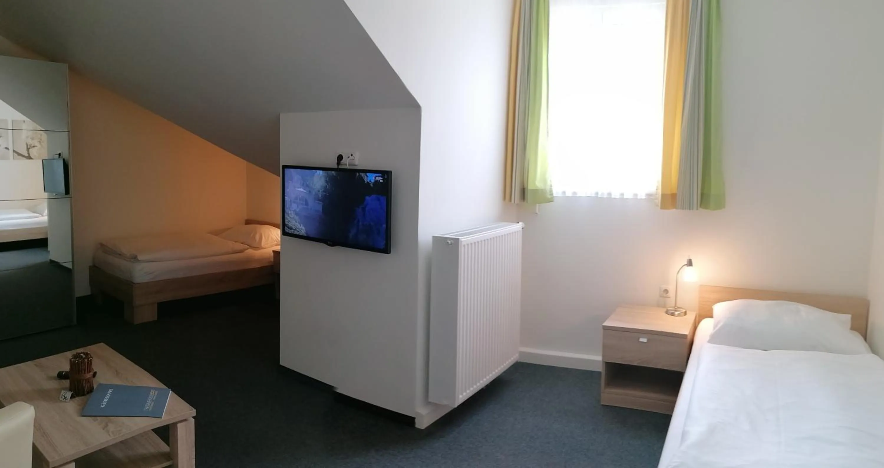 Bed in Gästehaus Karl August