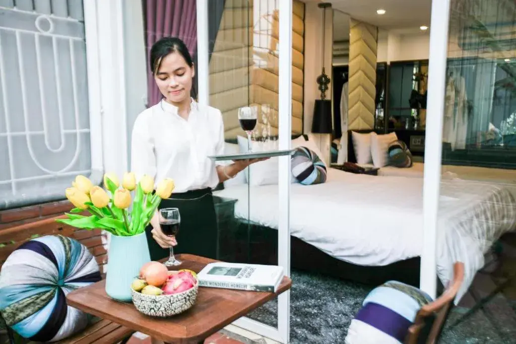 Seating area, Bed in Splendid Holiday Hotel Spa Seating area, Bed in Splendid Holiday Hotel Spa