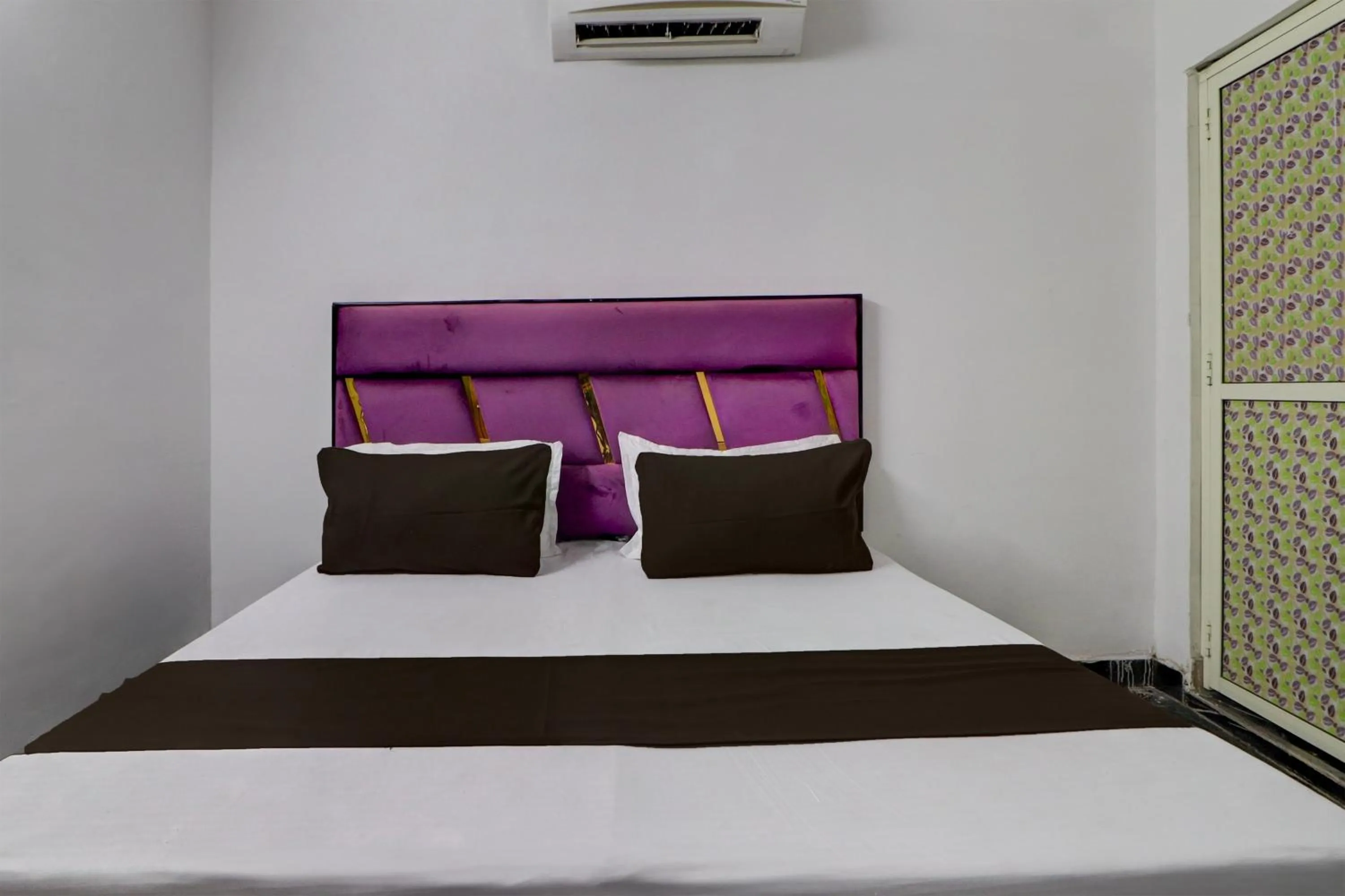 Bedroom, Bed in Super Hotel O Hotel Feel Inn