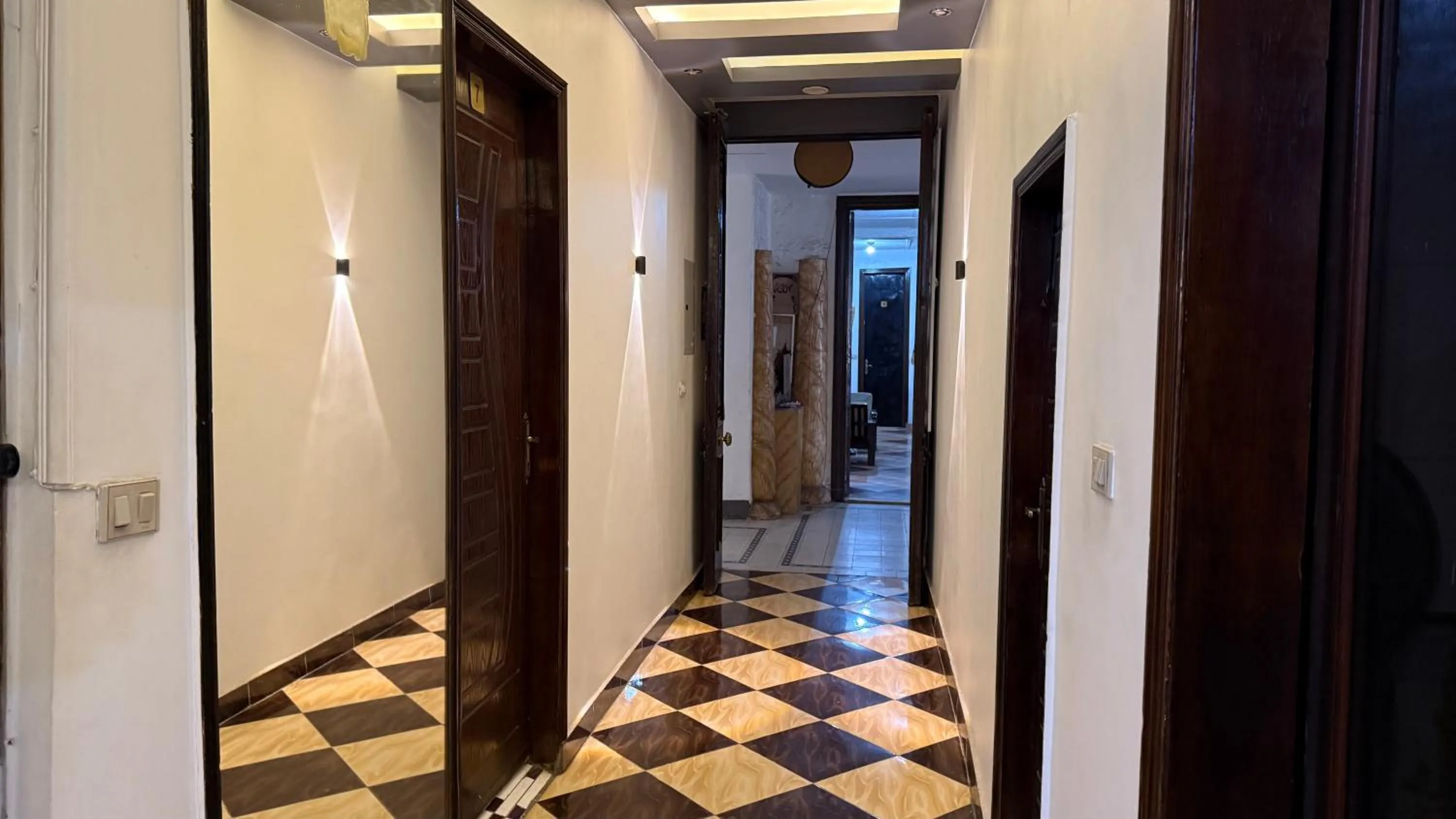 Family Palace Hostel