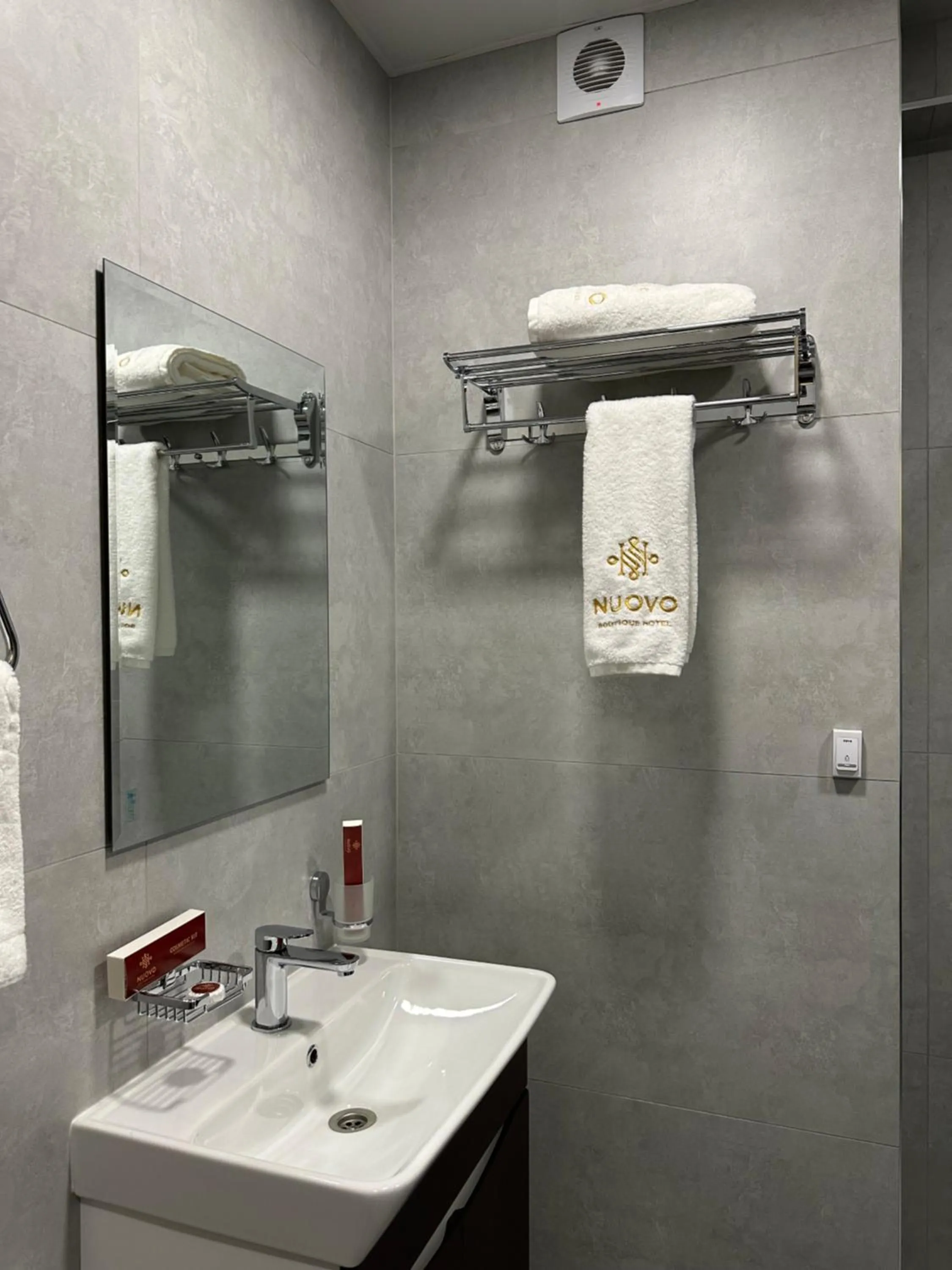 Bathroom in Nuovo Boutique Hotel