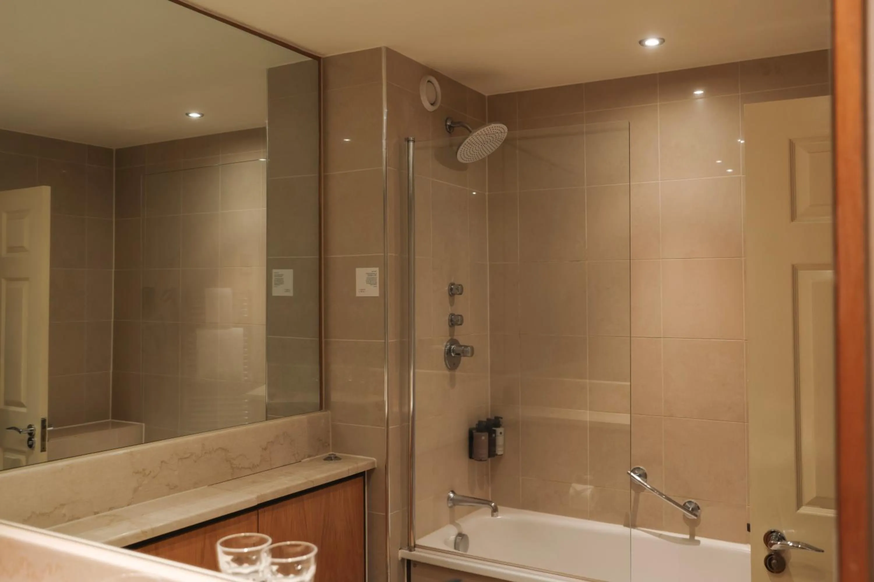 Shower in Donnington Hotel, Spa & Golf